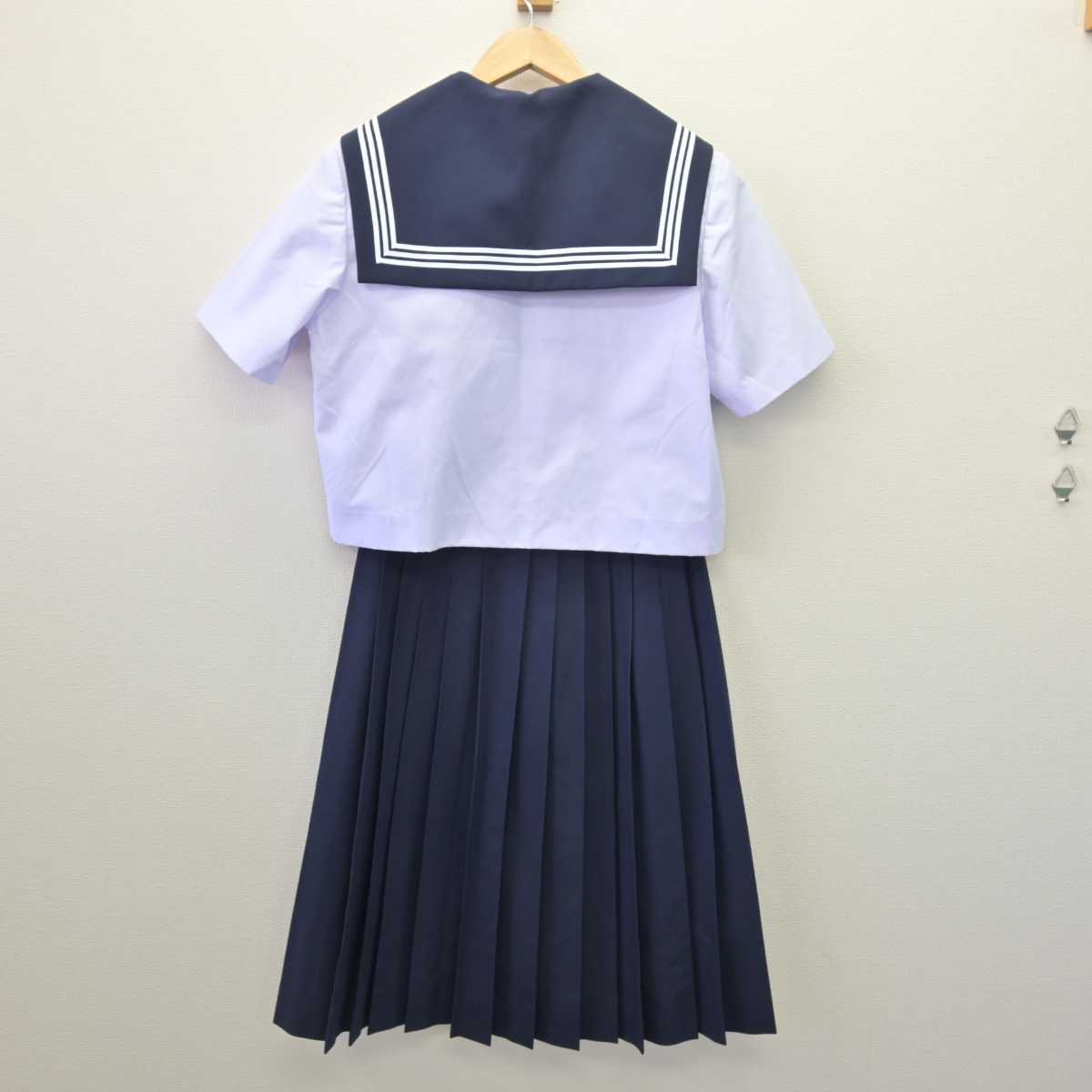 【中古】愛知県 本城中学校 女子制服 2点 (セーラー服・スカート) sf067741