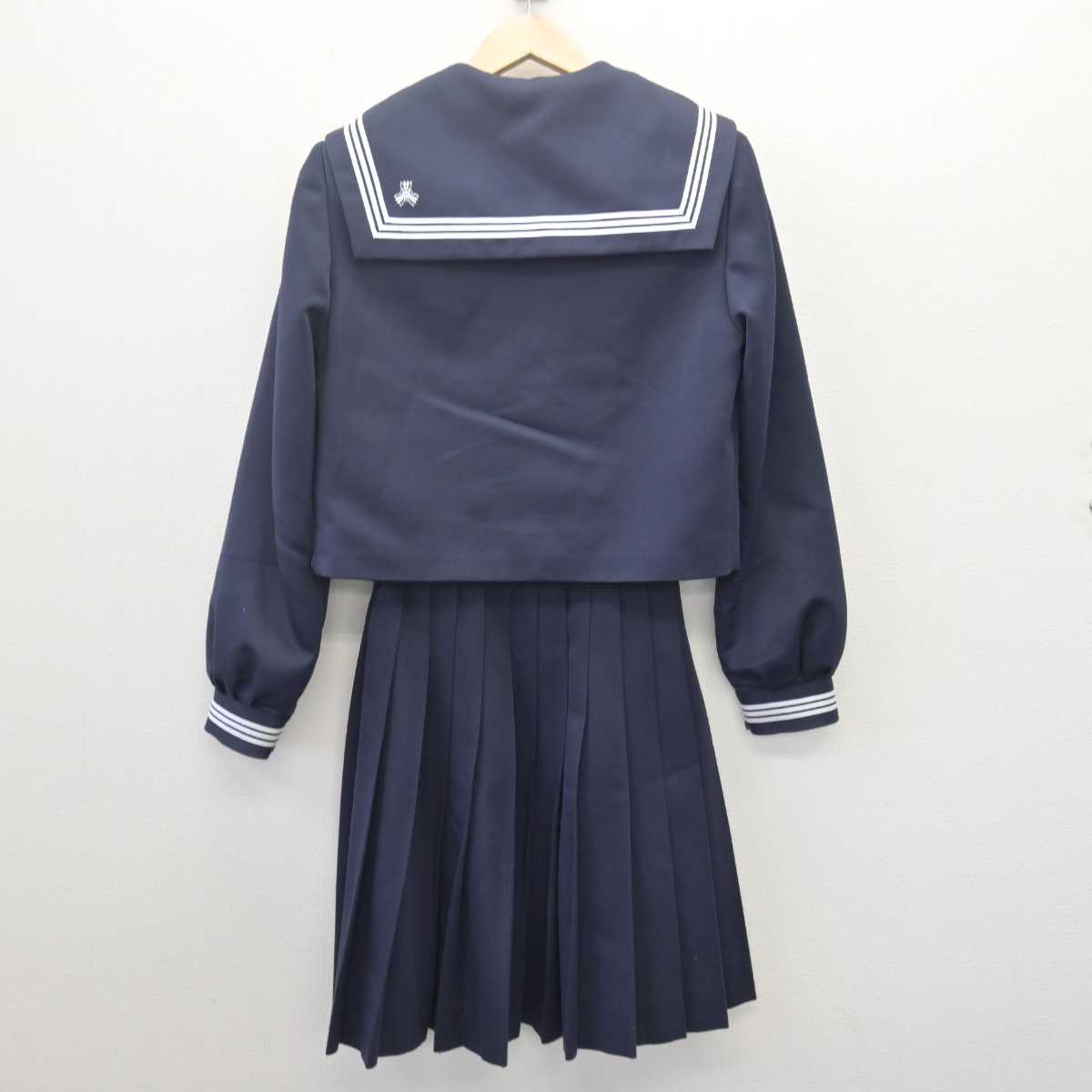 【中古】滋賀県 東近江市立朝桜中学校 女子制服 4点 (セーラー服・スカート・スカート) sf067770