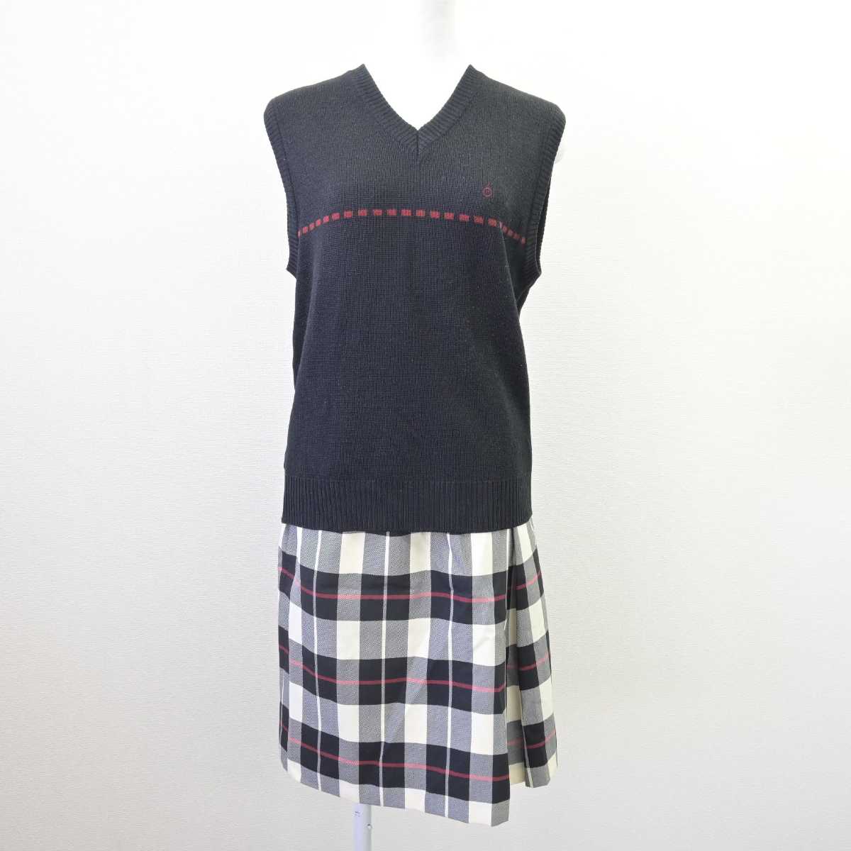 【中古】長崎県 向陽高等学校/旧制服 女子制服 3点 (ブレザー・ニットベスト・スカート) sf068059