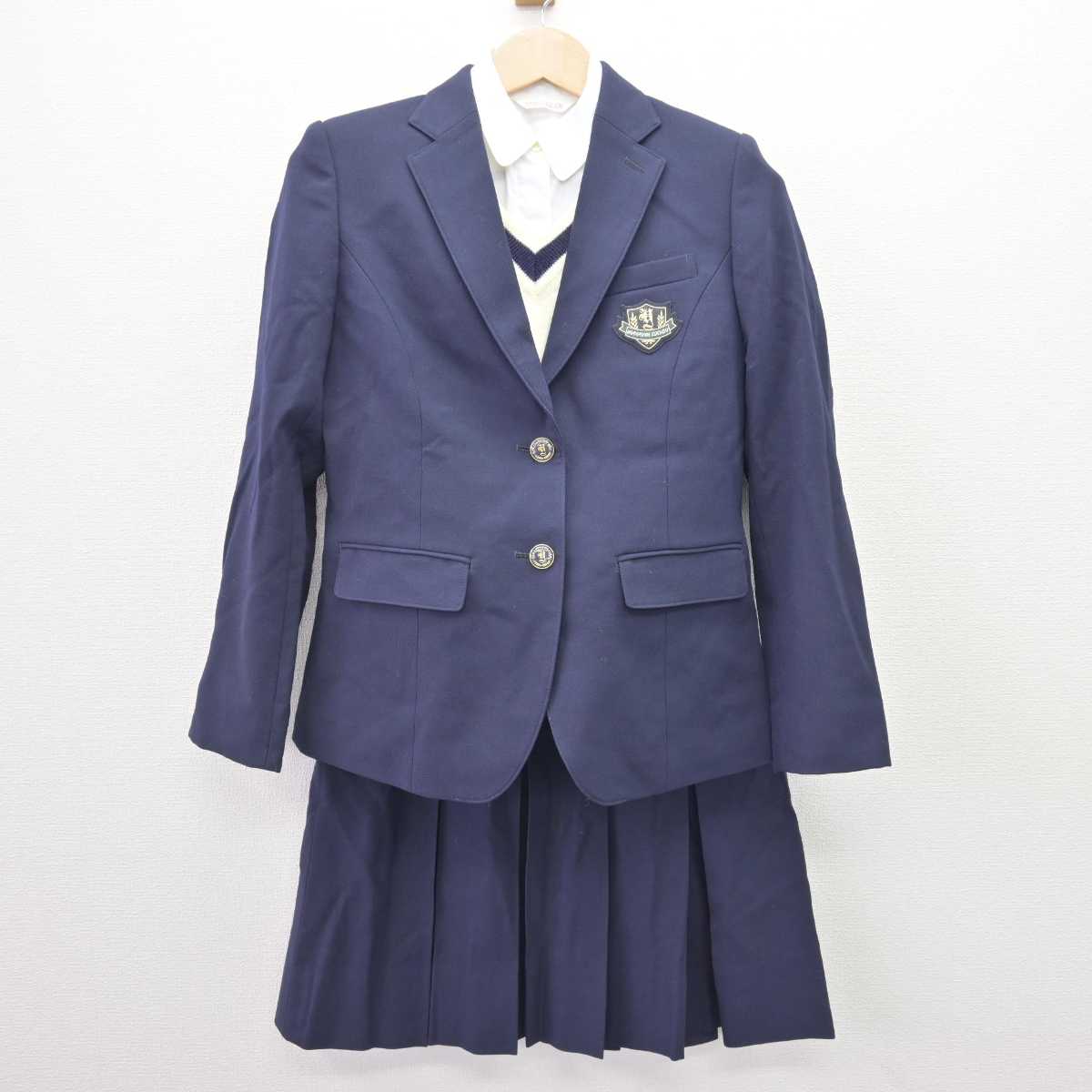 【中古】埼玉県 山村国際高等学校 女子制服 4点 (ブレザー・ニット・シャツ・スカート) sf068972