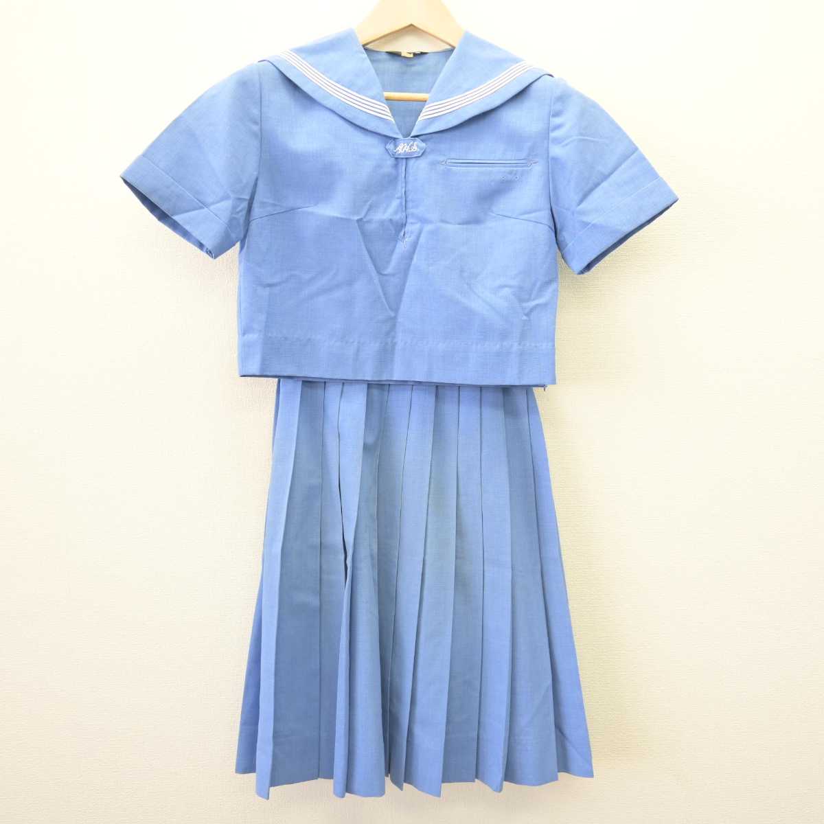 【中古】福岡県 朝倉高等学校 女子制服 2点 (セーラー服・スカート) sf069104