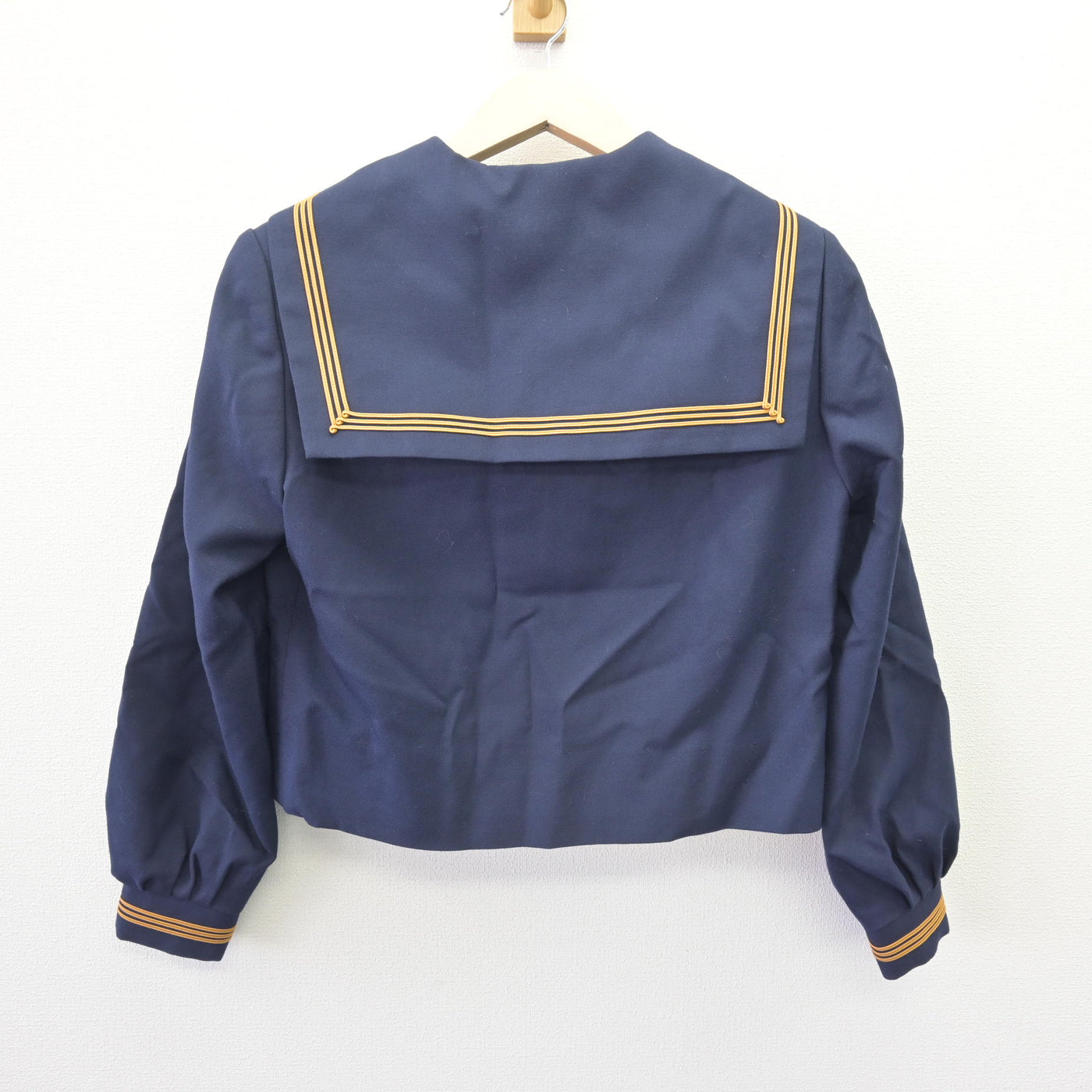 【中古】大阪府 緑中学校 女子制服 3点 (セーラー服・スカート) sf069685