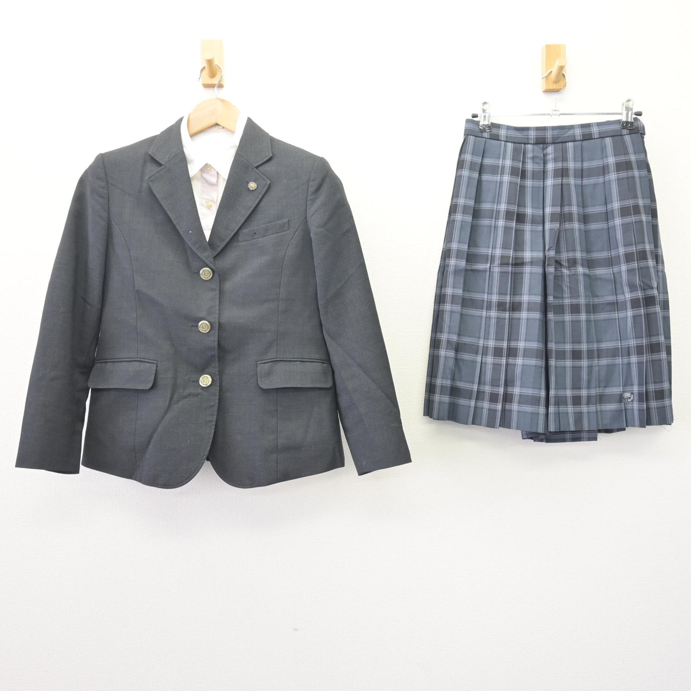 中古】秋田県 ノースアジア大学明桜高等学校/旧制服 女子制服 4