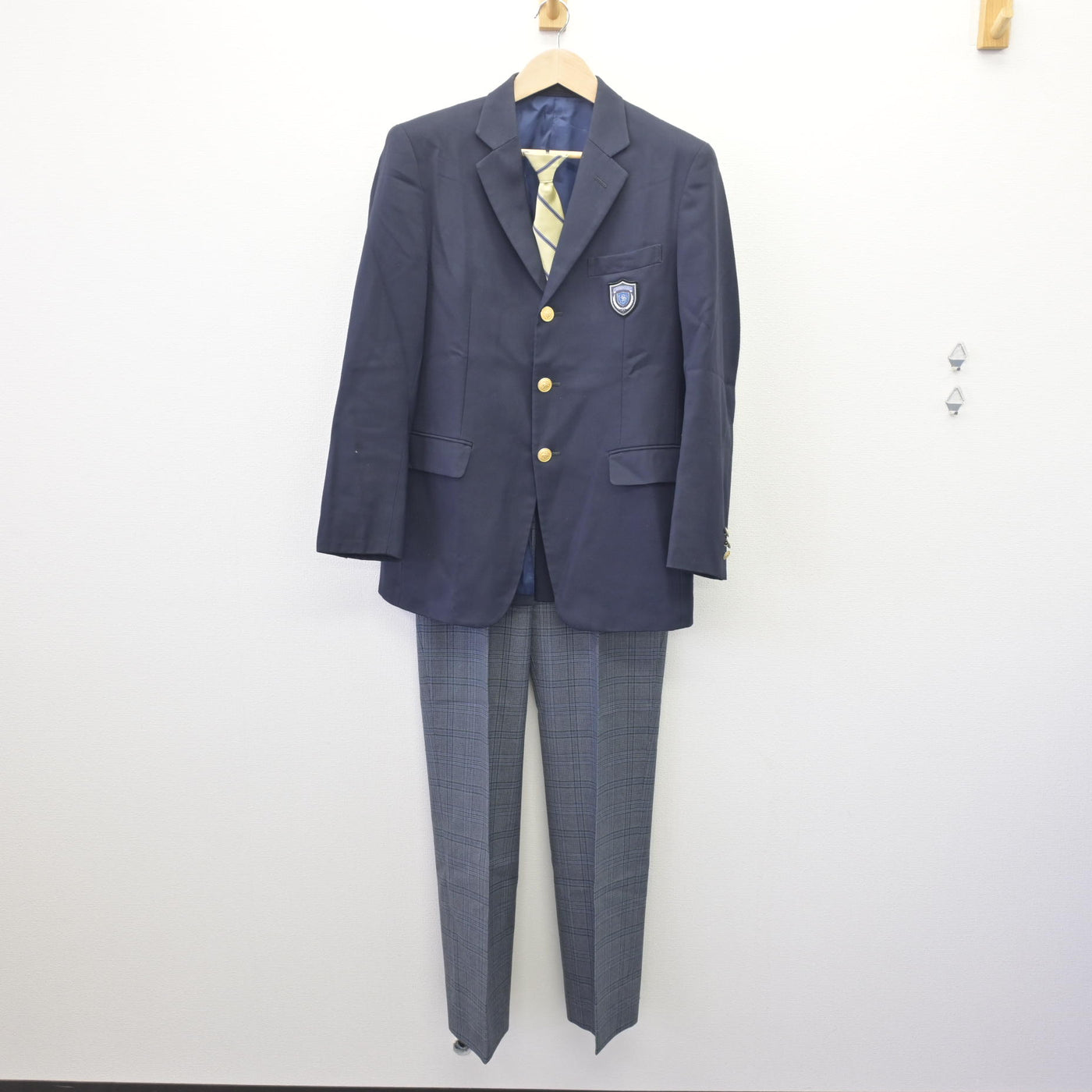 【中古】愛知県 城山中学校 男子制服 3点 (ブレザー・ズボン) sf069840