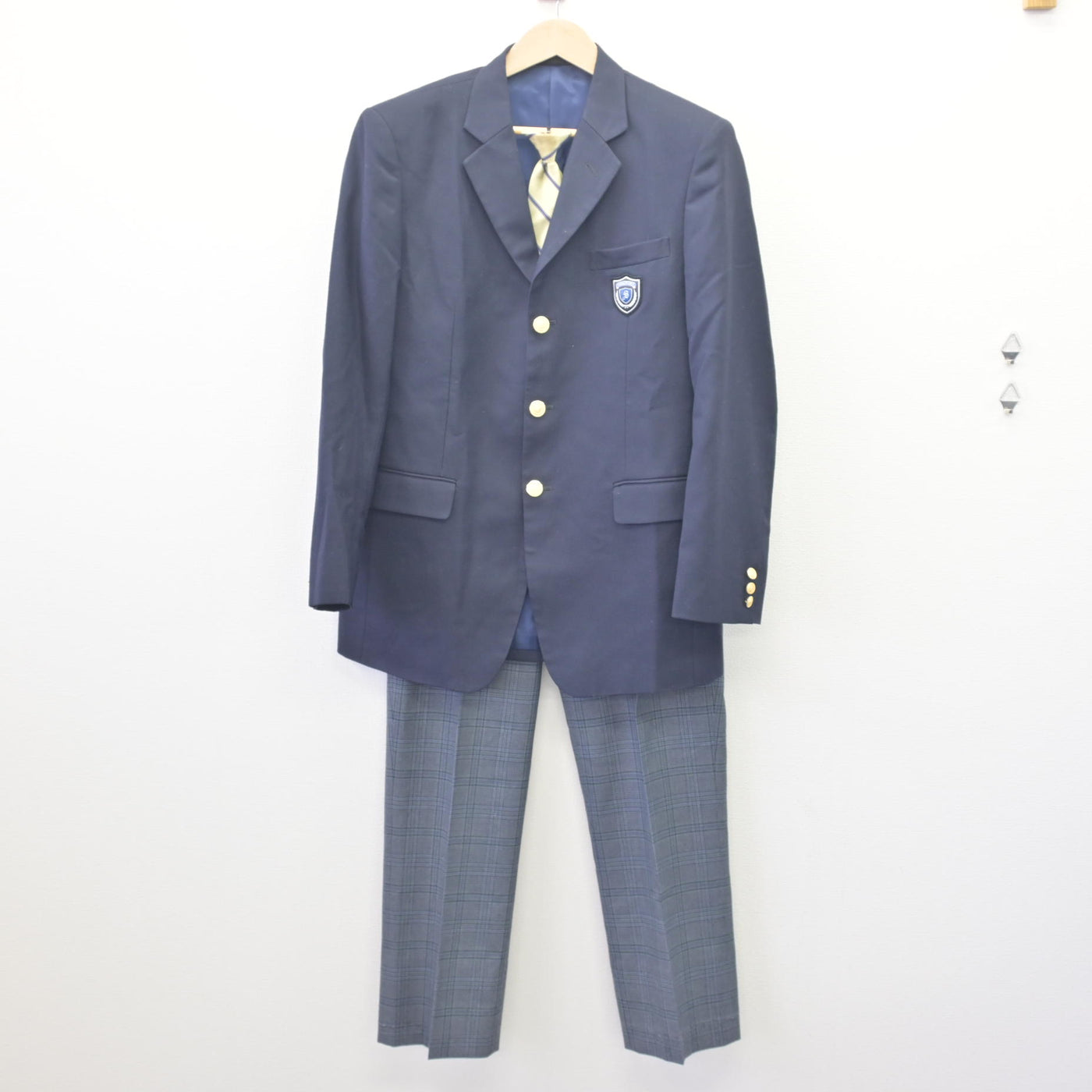 【中古】愛知県 城山中学校 男子制服 3点 (ブレザー・ズボン) sf069842