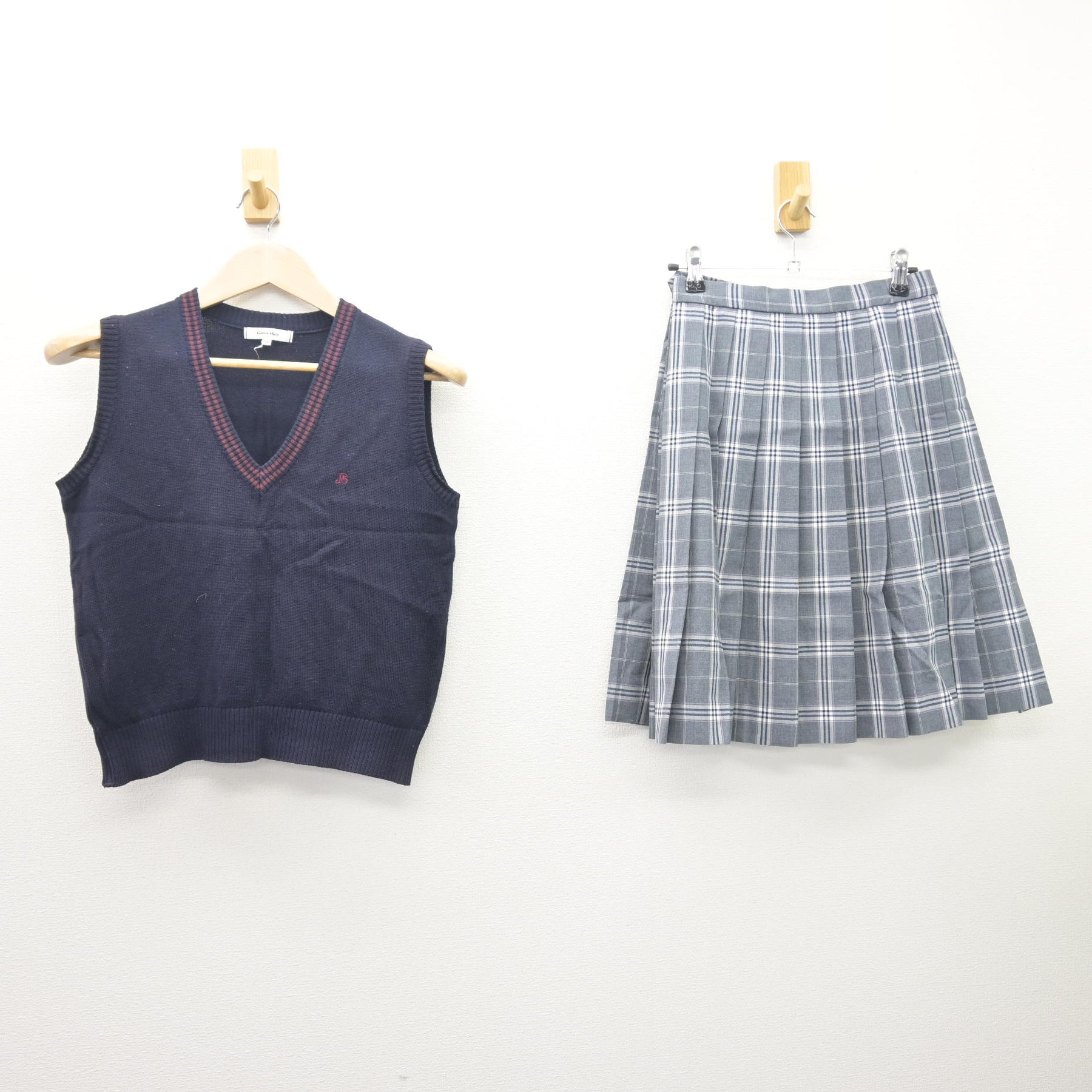 中古】栃木県 宇都宮文星女子高等学校 女子制服 2点 (ニット 中古】栃木県 宇都宮文星女子高等学校 女子制服 2点 (ニット