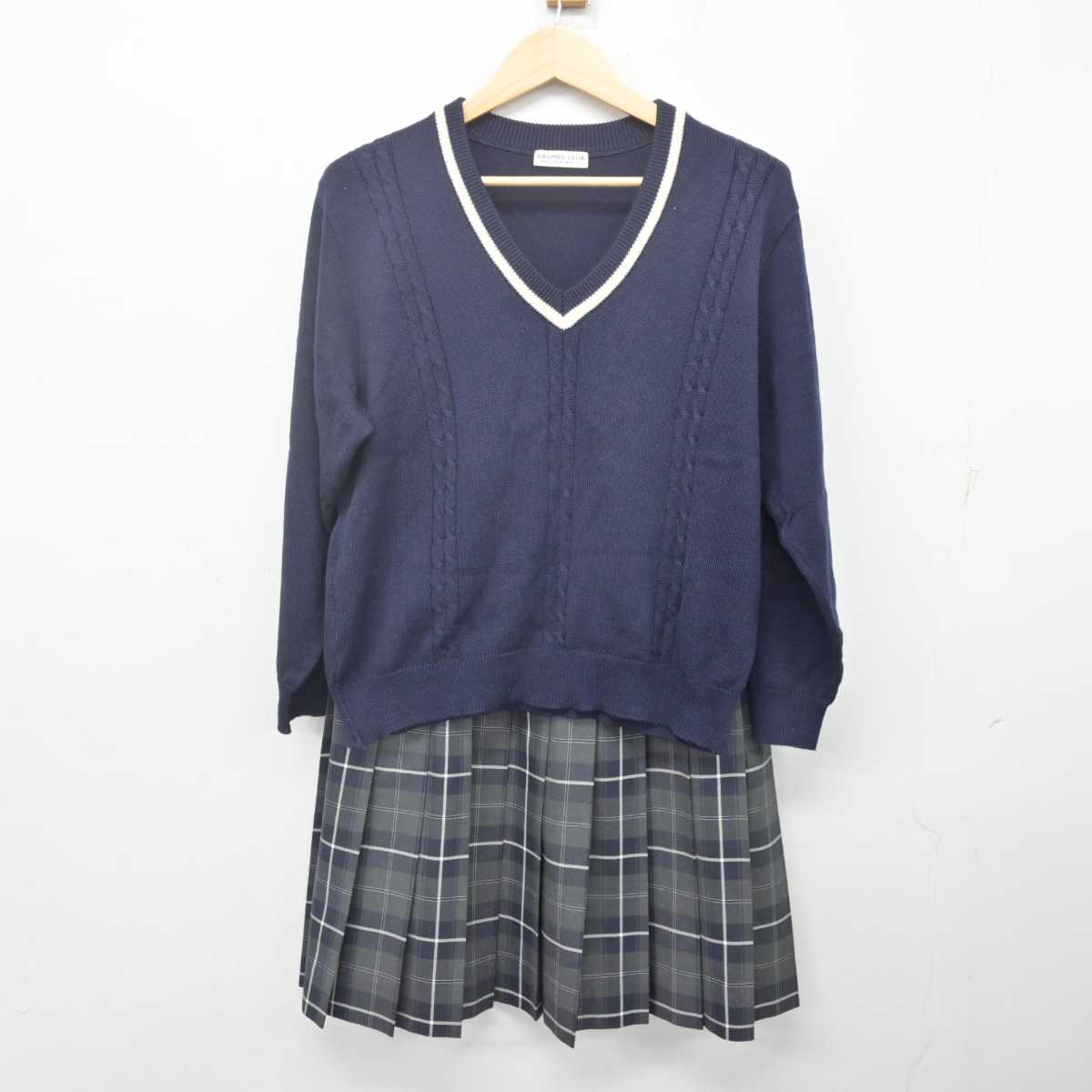 【中古】群馬県 前橋育英高等学校 女子制服 3点 (ニット・スカート) sf070053