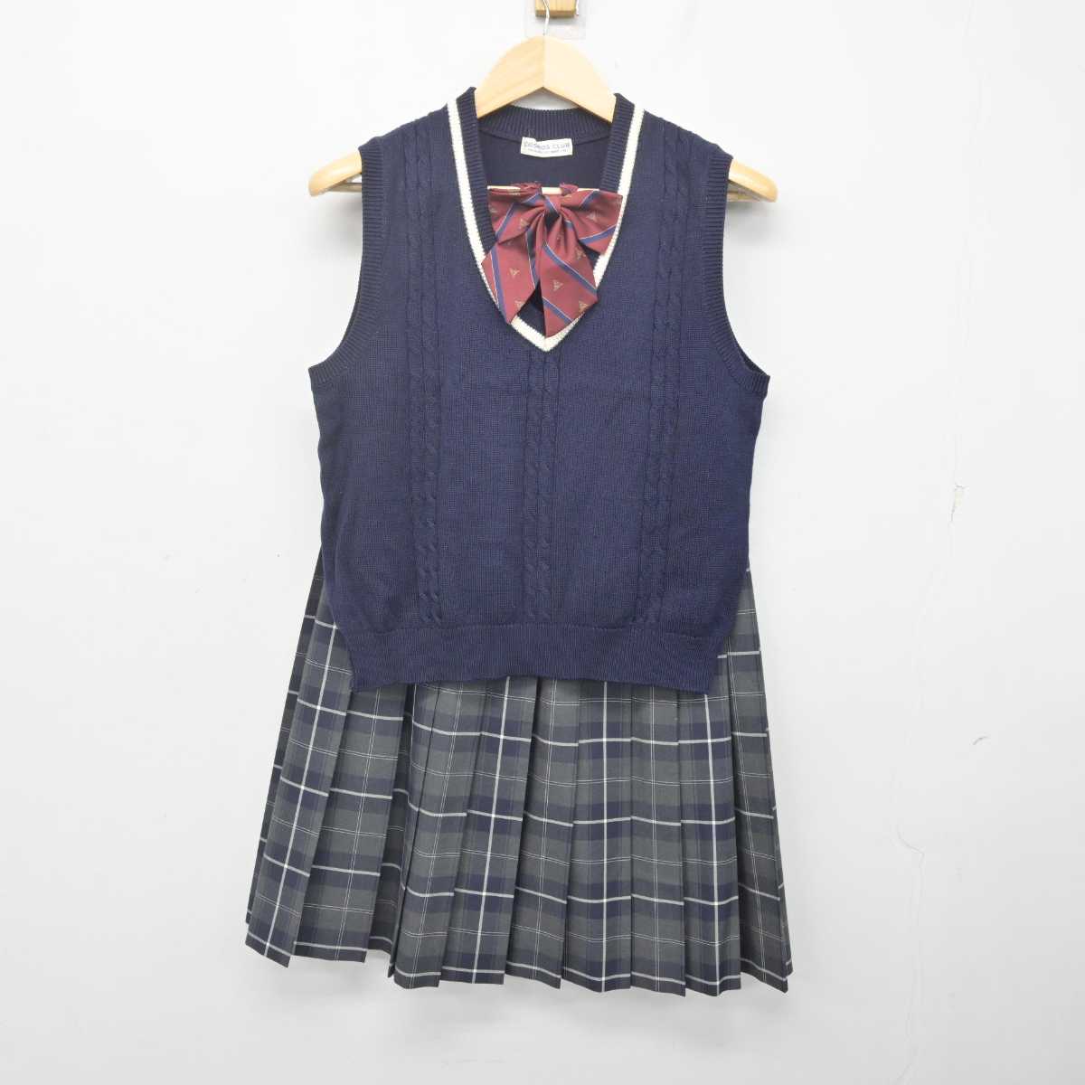 【中古】群馬県 前橋育英高等学校 女子制服 3点 (ニットベスト・スカート) sf070054