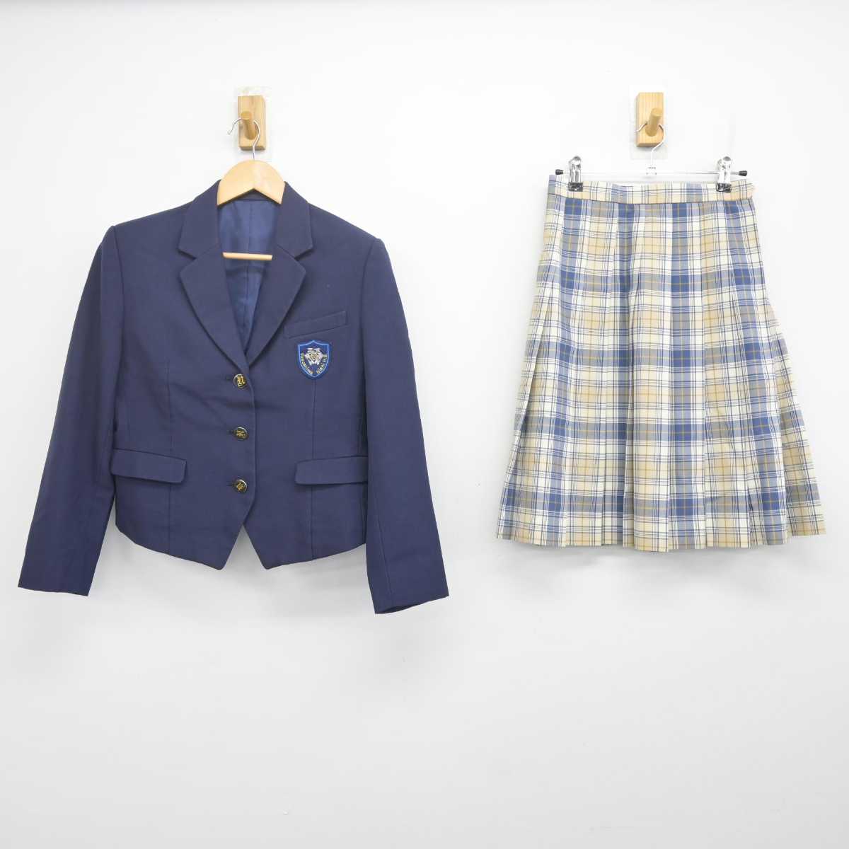 【中古】福島県 福島西高等学校 女子制服 2点 (ブレザー・スカート) sf070092