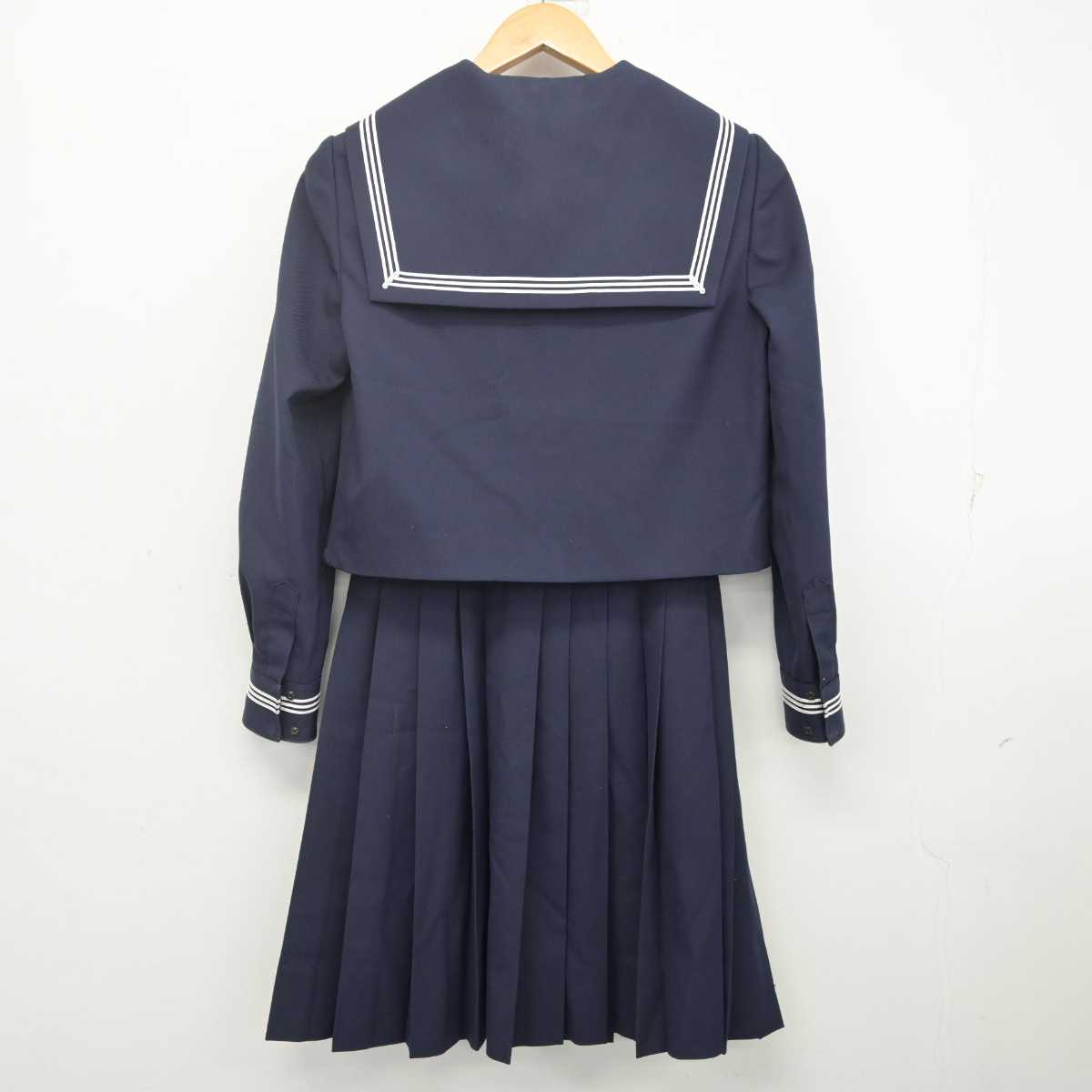 【中古】北海道 遺愛女子高等学校 女子制服 5点 (ブレザー・セーラー服・スカート) sf070093