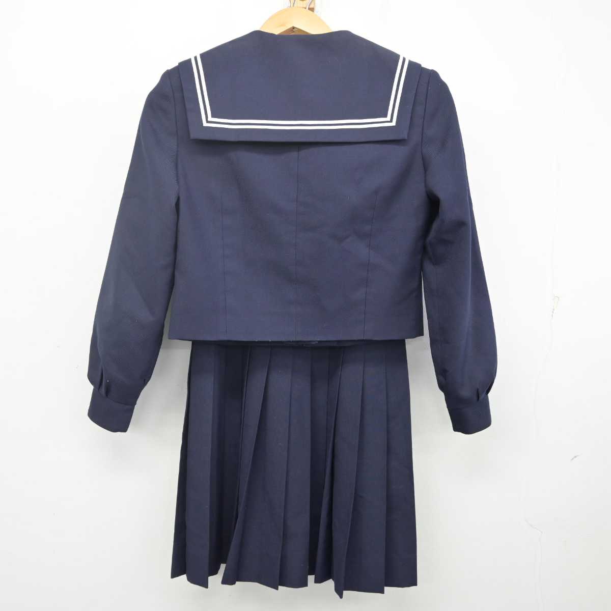 【中古】北海道 札幌市立日章中学校 女子制服 3点 (セーラー服・ジャンパースカート) sf070102