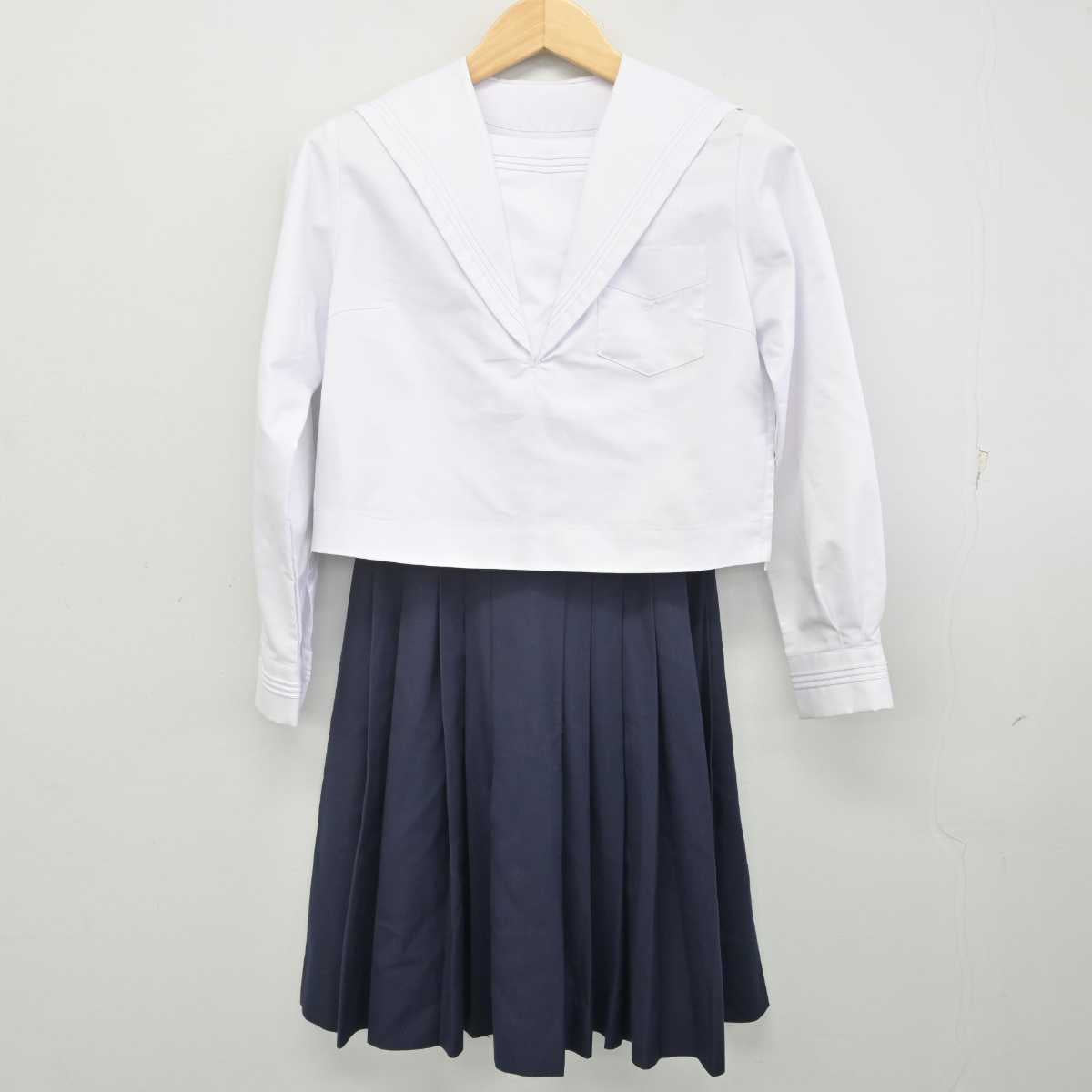 【中古】北海道 遺愛女子高等学校 女子制服 3点 (セーラー服・スカート) sf070103