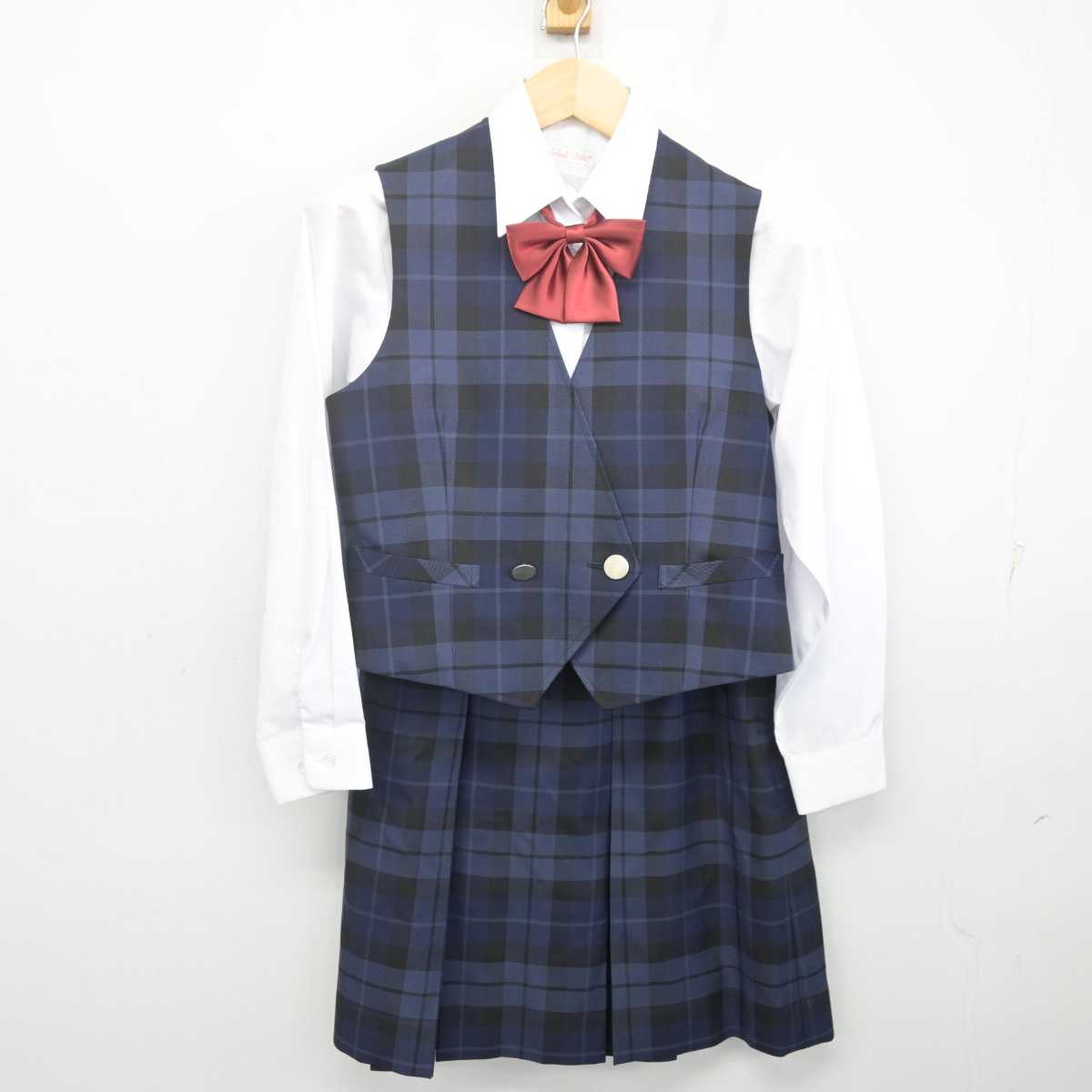 【中古】神奈川県 東永谷中学校 女子制服 6点 (ブレザー・ベスト・シャツ・スカート) sf070144