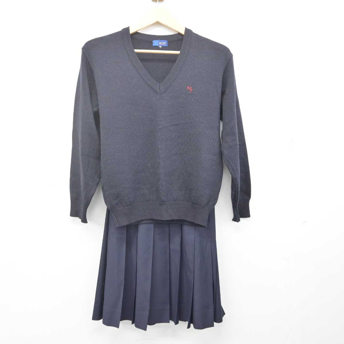 【中古】東京都 武蔵野女子学院中学校・高等学校 女子制服 2点 (ニット・スカート) sf070230