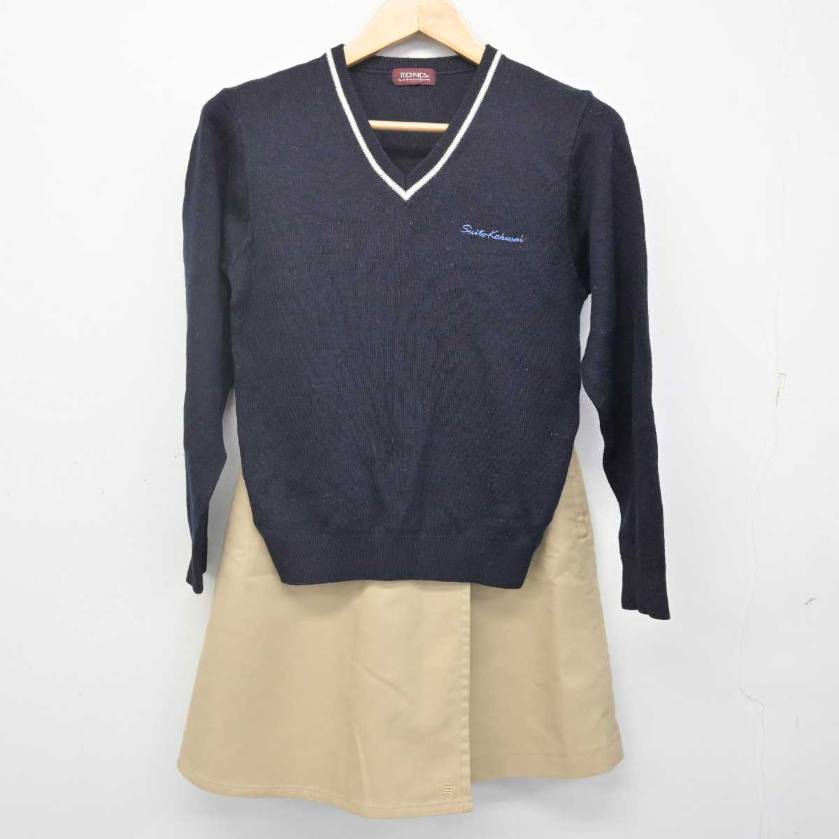 【中古】大阪府 水都国際中学校・高等学校 女子制服 2点 (ニット・スカート) sf070283