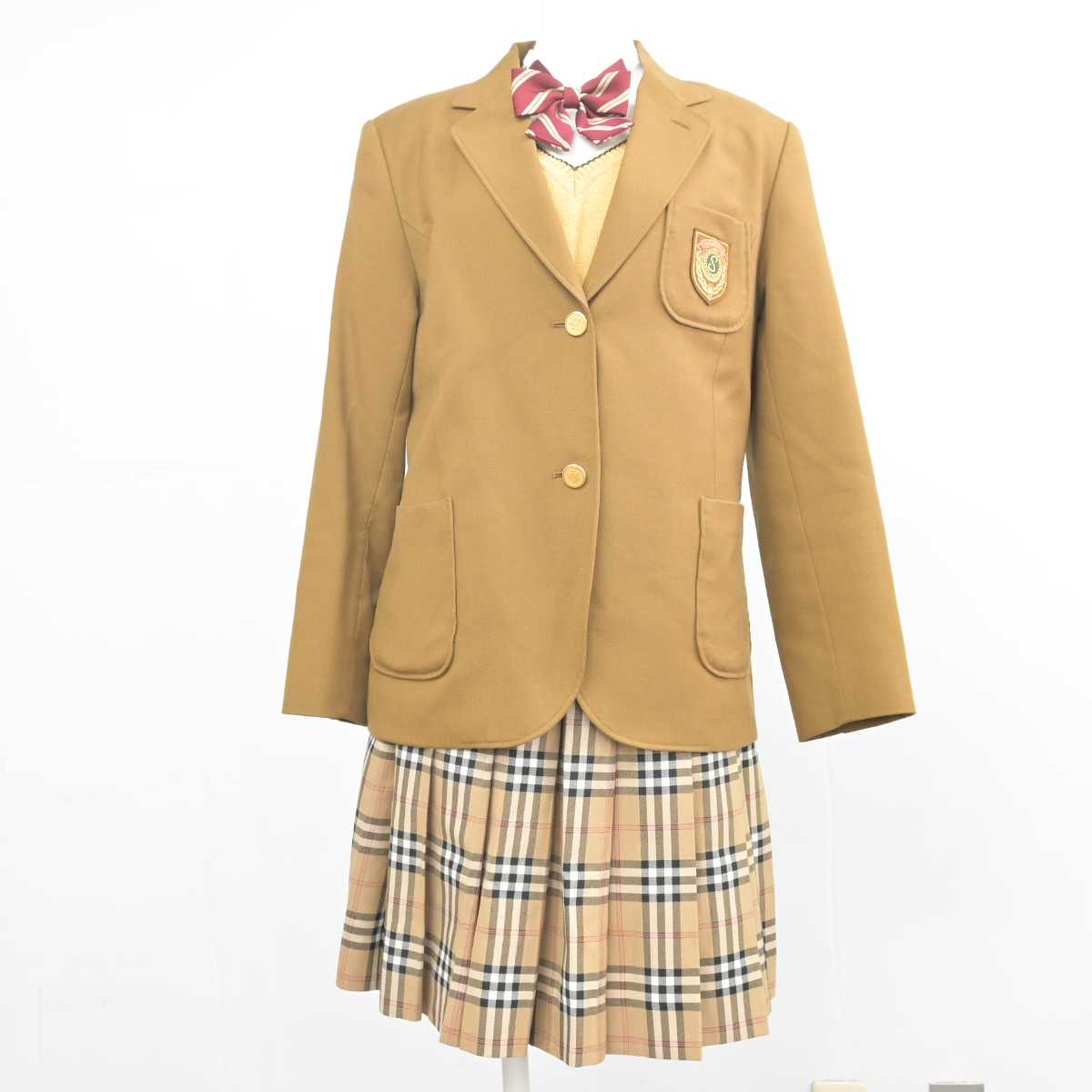 【中古】千葉県 志学館高等部 女子制服 4点 (ブレザー・ニット・スカート) sf070284