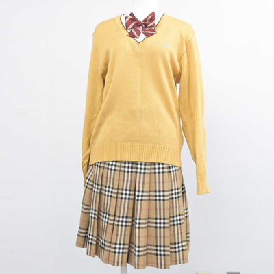 【中古】千葉県 志学館高等部 女子制服 4点 (ブレザー・ニット・スカート) sf070284