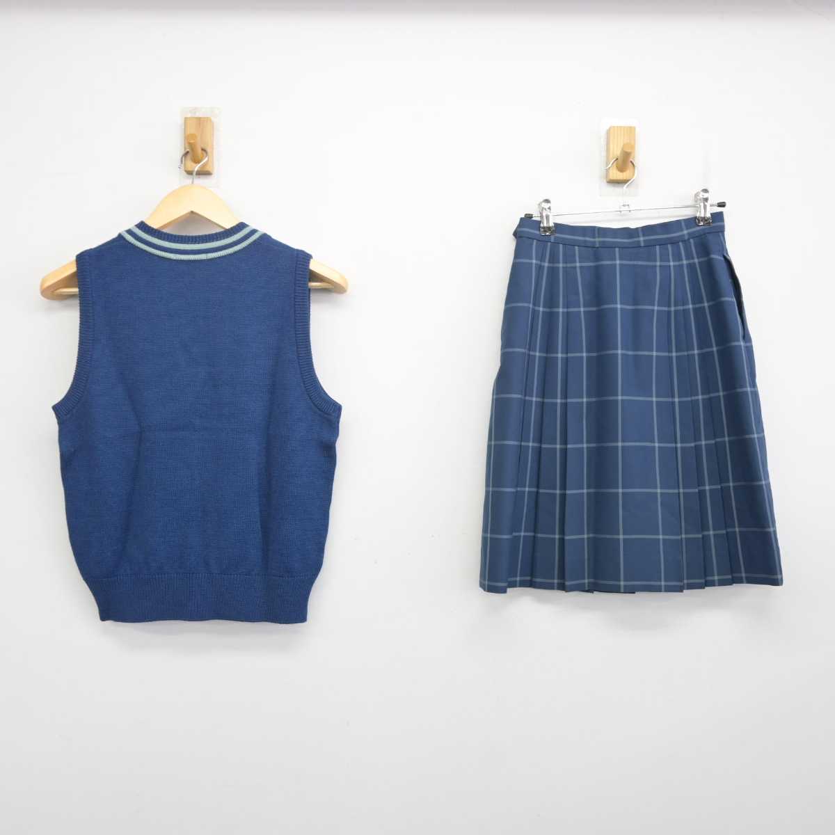 【中古】富山県 富山南高等学校 女子制服 2点 (ニットベスト・スカート) sf070325