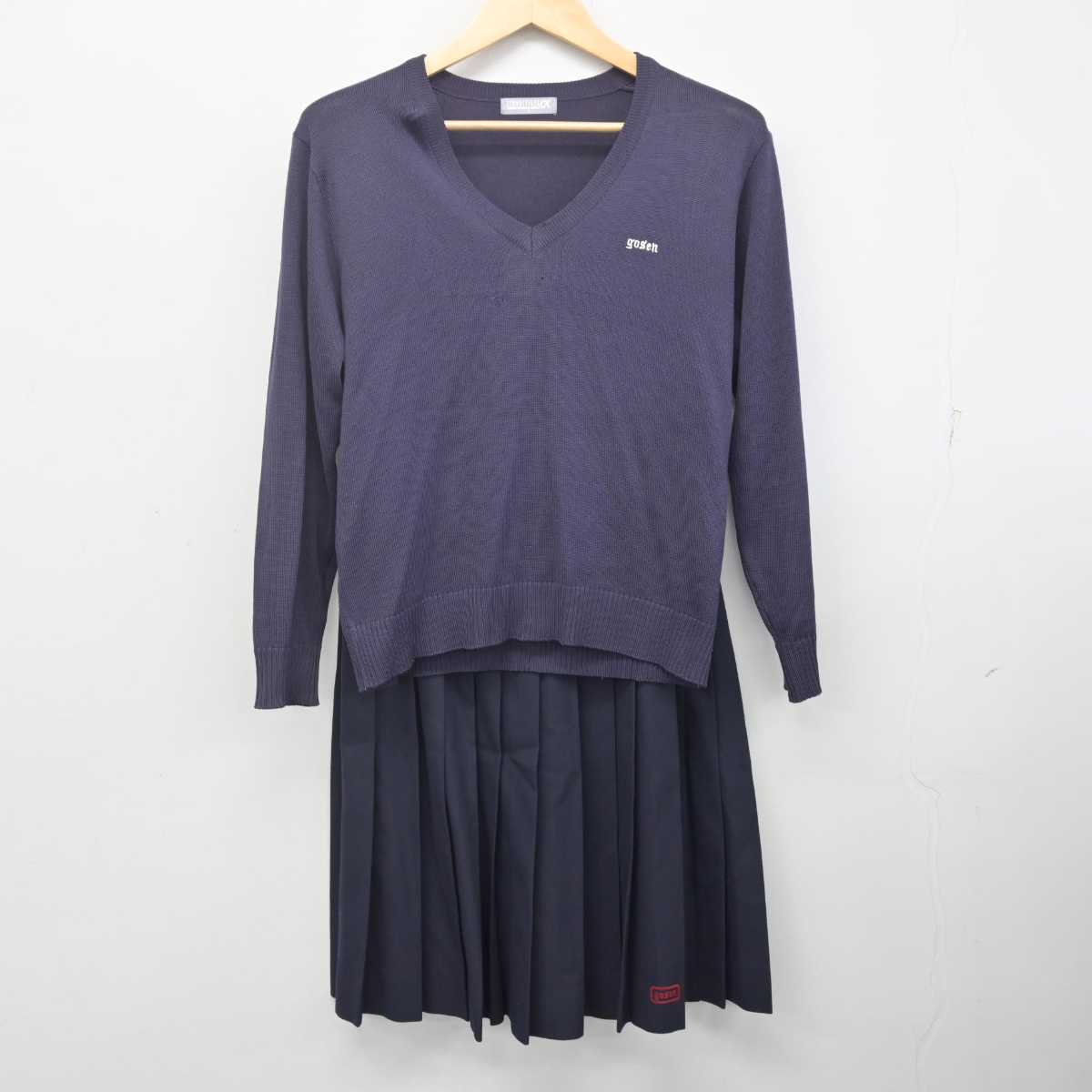 【中古】新潟県 五泉高等学校 女子制服 4点 (ブレザー・ニット・スカート) sf070335