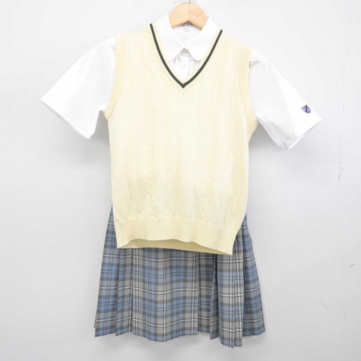 【中古】東京都 國學院高等学校 女子制服 4点 (シャツ・ニットベスト・スカート) sf070413