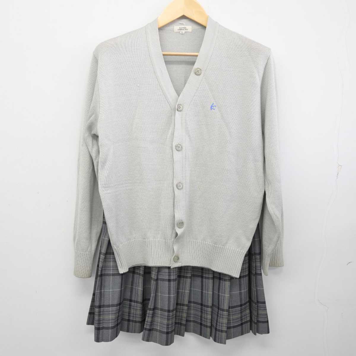 【中古】東京都 関東第一高等学校 女子制服 4点 (ブレザー・ニット・スカート) sf070444