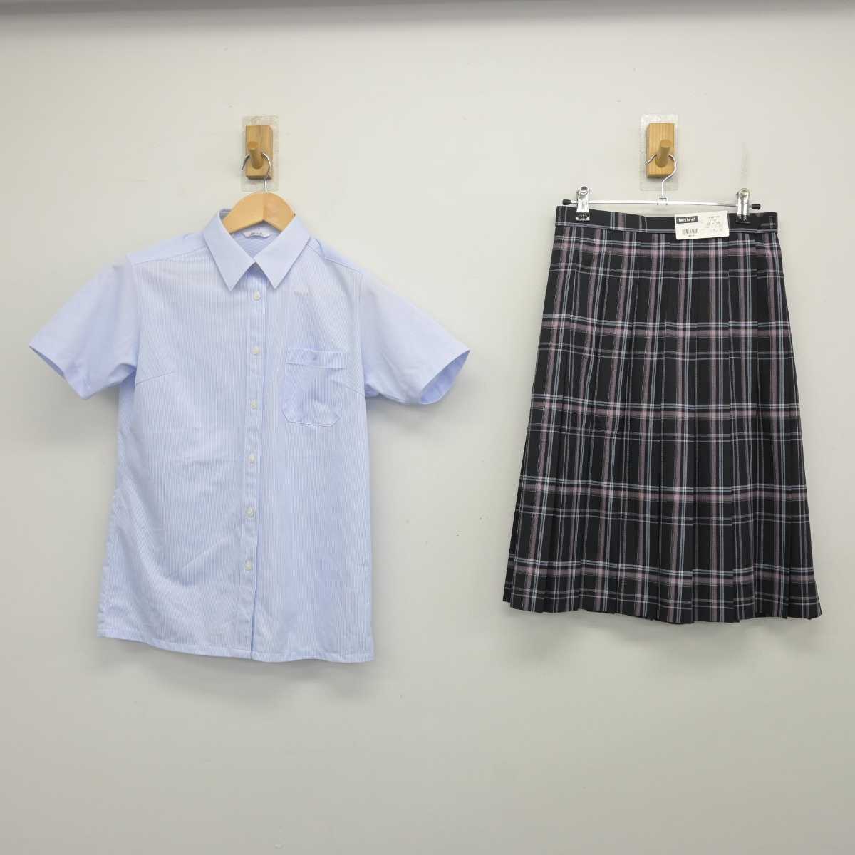 【中古】千葉県 千葉明徳高等学校 女子制服 2点 (シャツ・スカート) sf070623