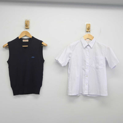 【中古】愛知県 守山高等学校 女子制服 2点 (ニットベスト・シャツ) sf070672