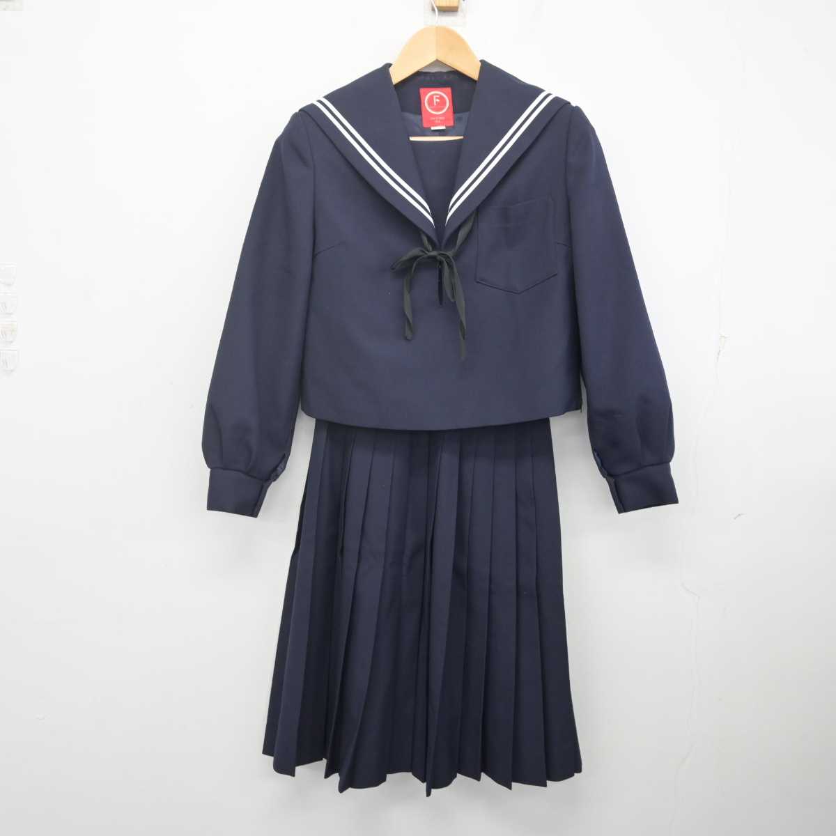 【中古】愛知県 稲沢市立明治中学校 女子制服 3点 (セーラー服・スカート) sf070682