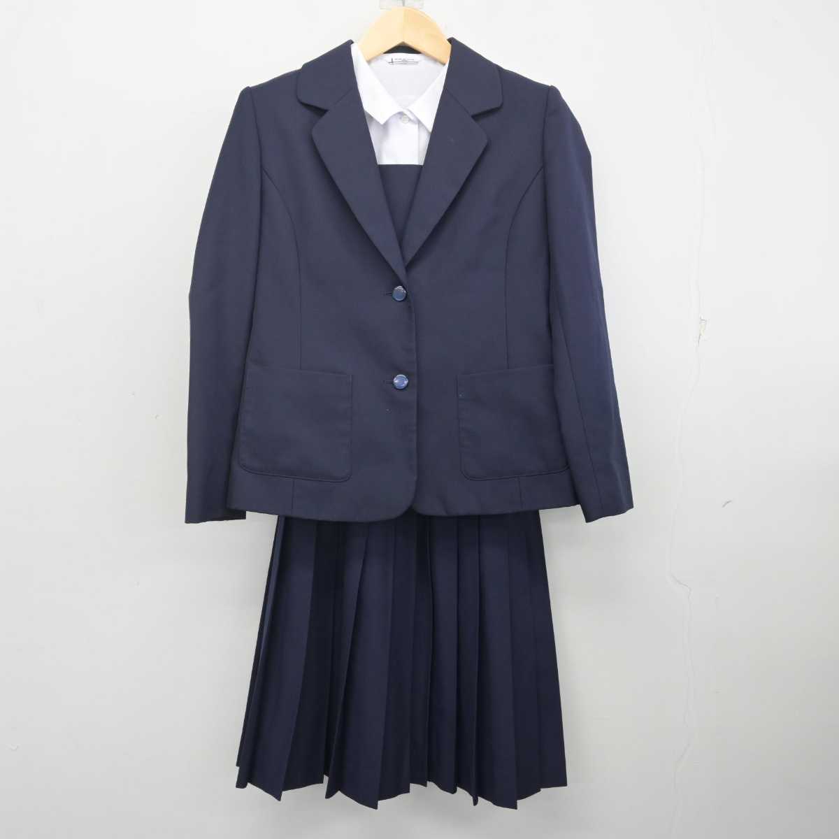 【中古】茨城県 常陸大宮市立第二中学校 女子制服 4点 (ブレザー・ベスト・シャツ・スカート) sf070687