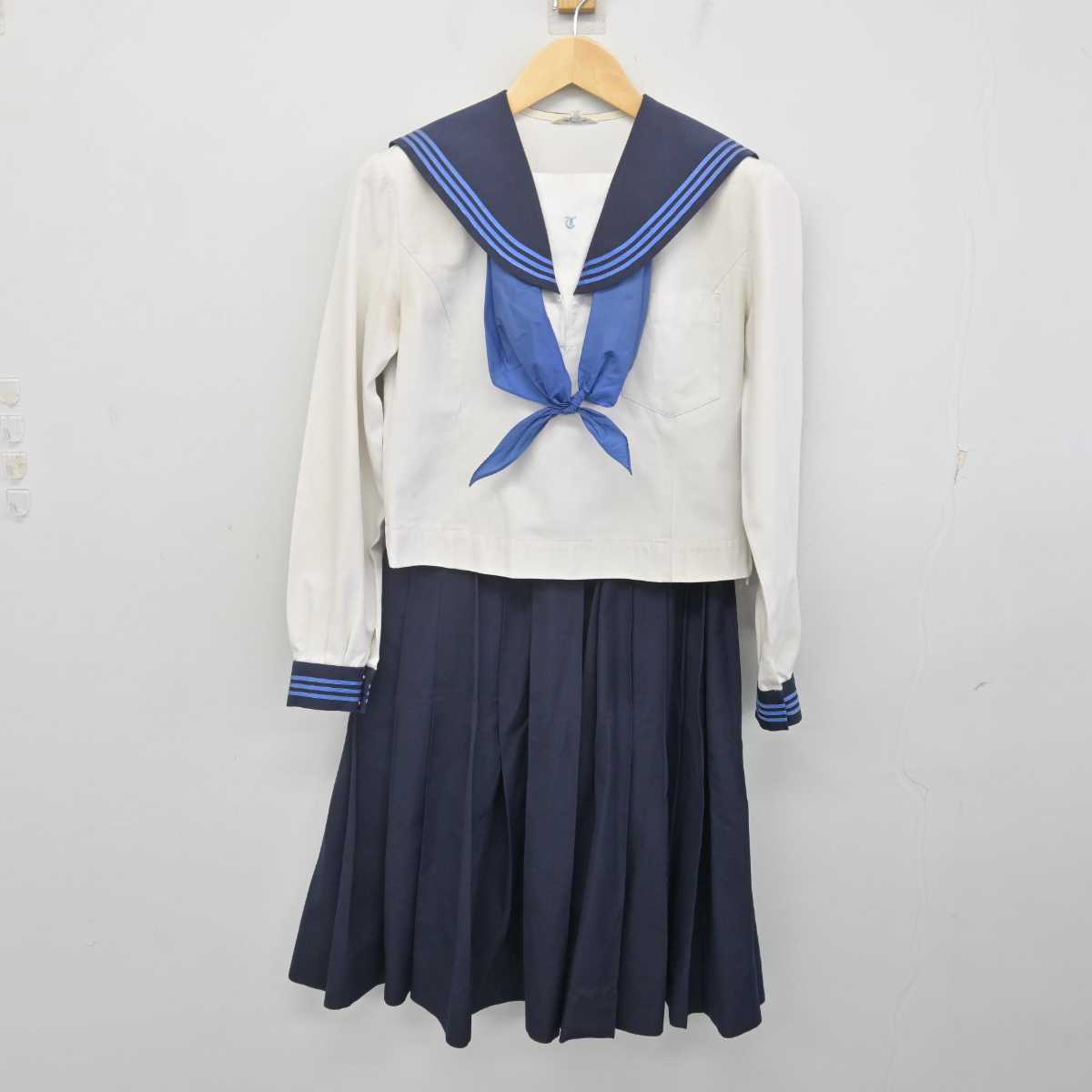 【中古】熊本県 東稜高等学校 女子制服 4点 (セーラー服・スカート) sf070691