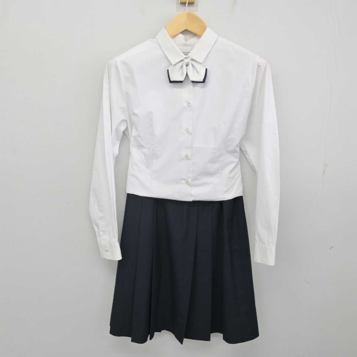 【中古】兵庫県 親和中学校 女子制服 5点 (ブレザー・ニット・シャツ・スカート) sf070884