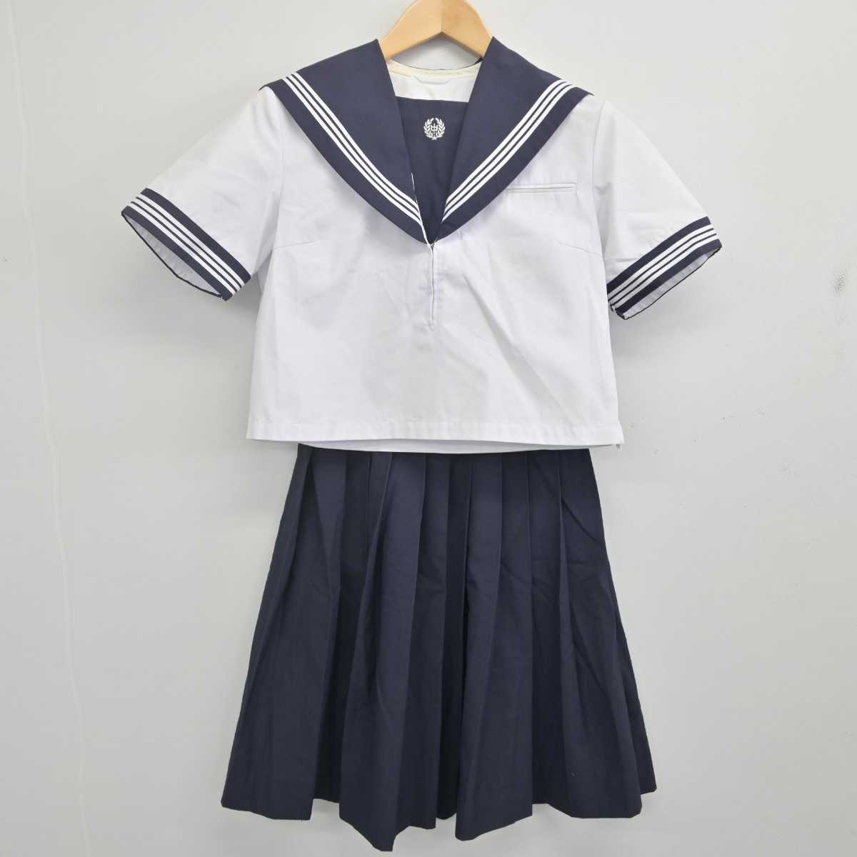 【中古】佐賀県 唐津市立鬼塚中学校 女子制服 2点 (セーラー服・スカート) sf070917