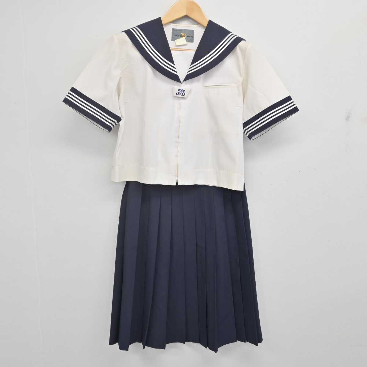 【中古】埼玉県 和光市立第三中学校 女子制服 2点 (セーラー服・スカート) sf070955