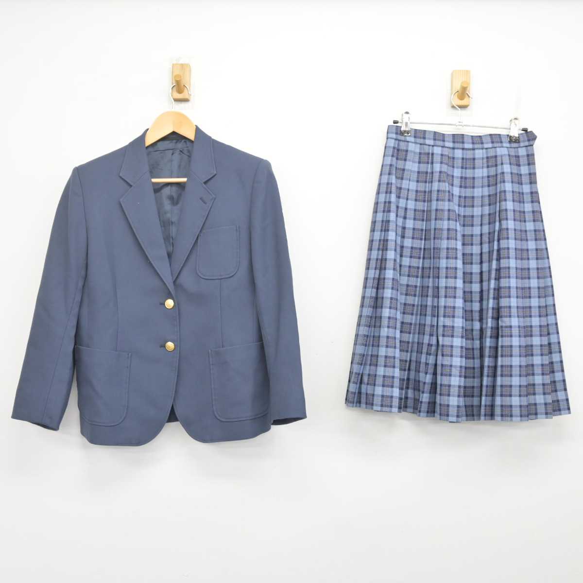 【中古】静岡県 三島市立北中学校 女子制服 3点 (ブレザー・スカート) sf071063