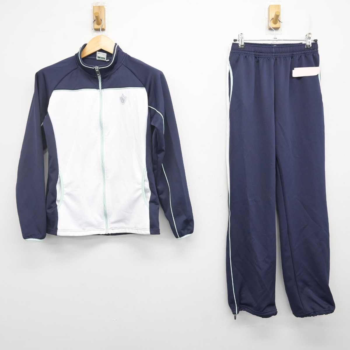 【中古】神奈川県 横浜女学院高等学校 女子制服 2点 (ジャージ 上・ジャージ 下) sf071084