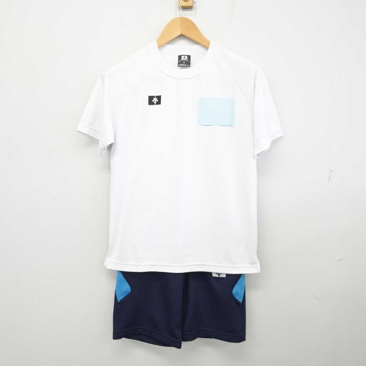 【中古】岡山県 就実中学校 女子制服 2点 (体操服 上・体操服 下) sf071103