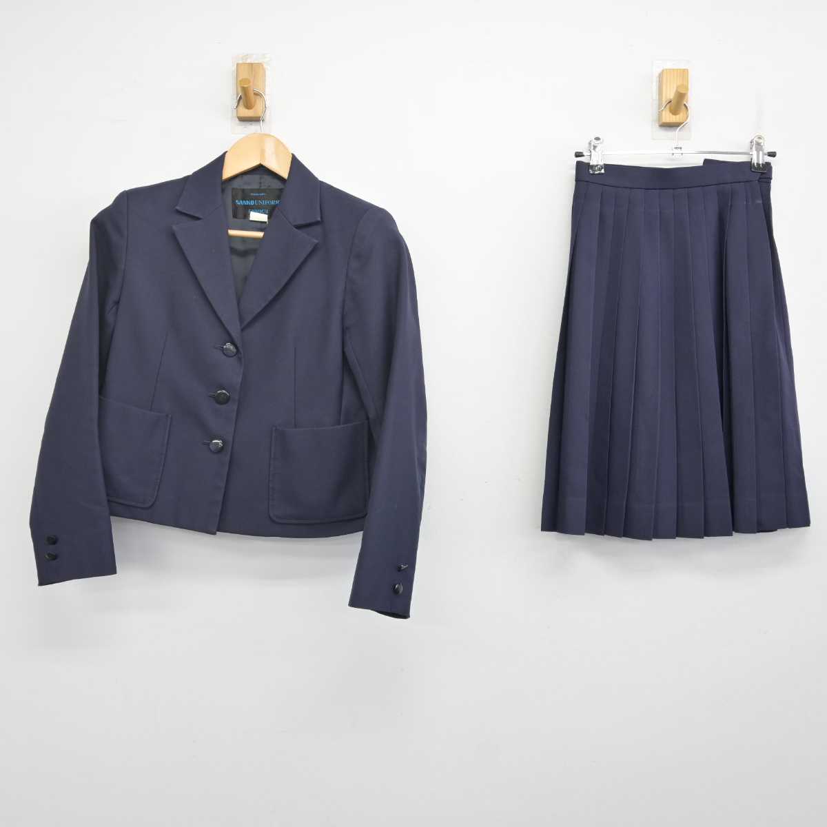 【中古】岐阜県 長良高等学校 女子制服 3点 (ブレザー・スカート・スカート) sf071153