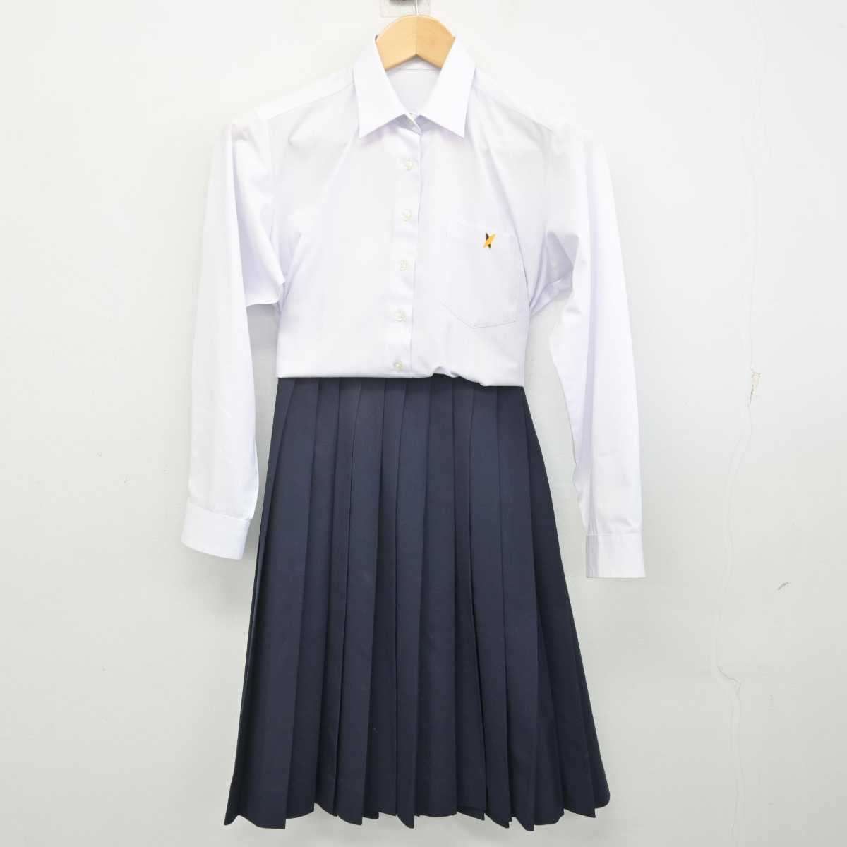 【中古】岐阜県 岐阜大学教育学部附属小中学校 女子制服 2点 (シャツ・スカート) sf071155