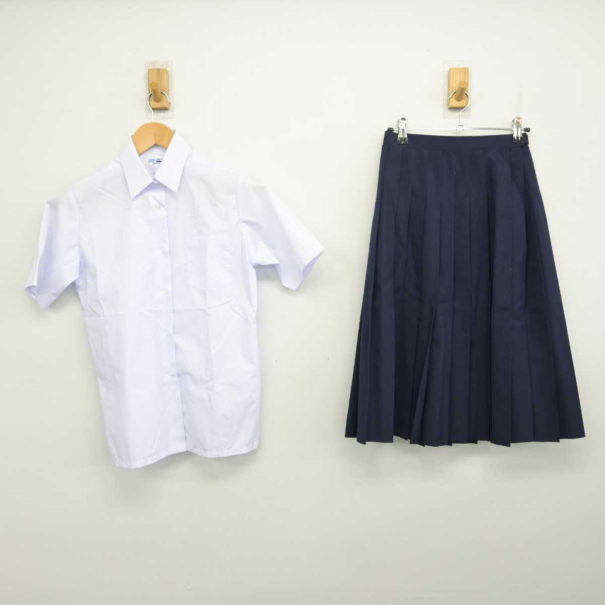 【中古】埼玉県 上尾市立東中学校 女子制服 2点 (シャツ・スカート) sf071218