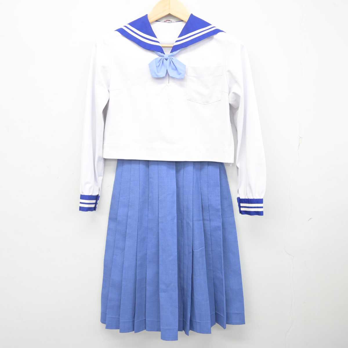 【中古】熊本県 出水中学校 女子制服 3点 (セーラー服・スカート) sf071310