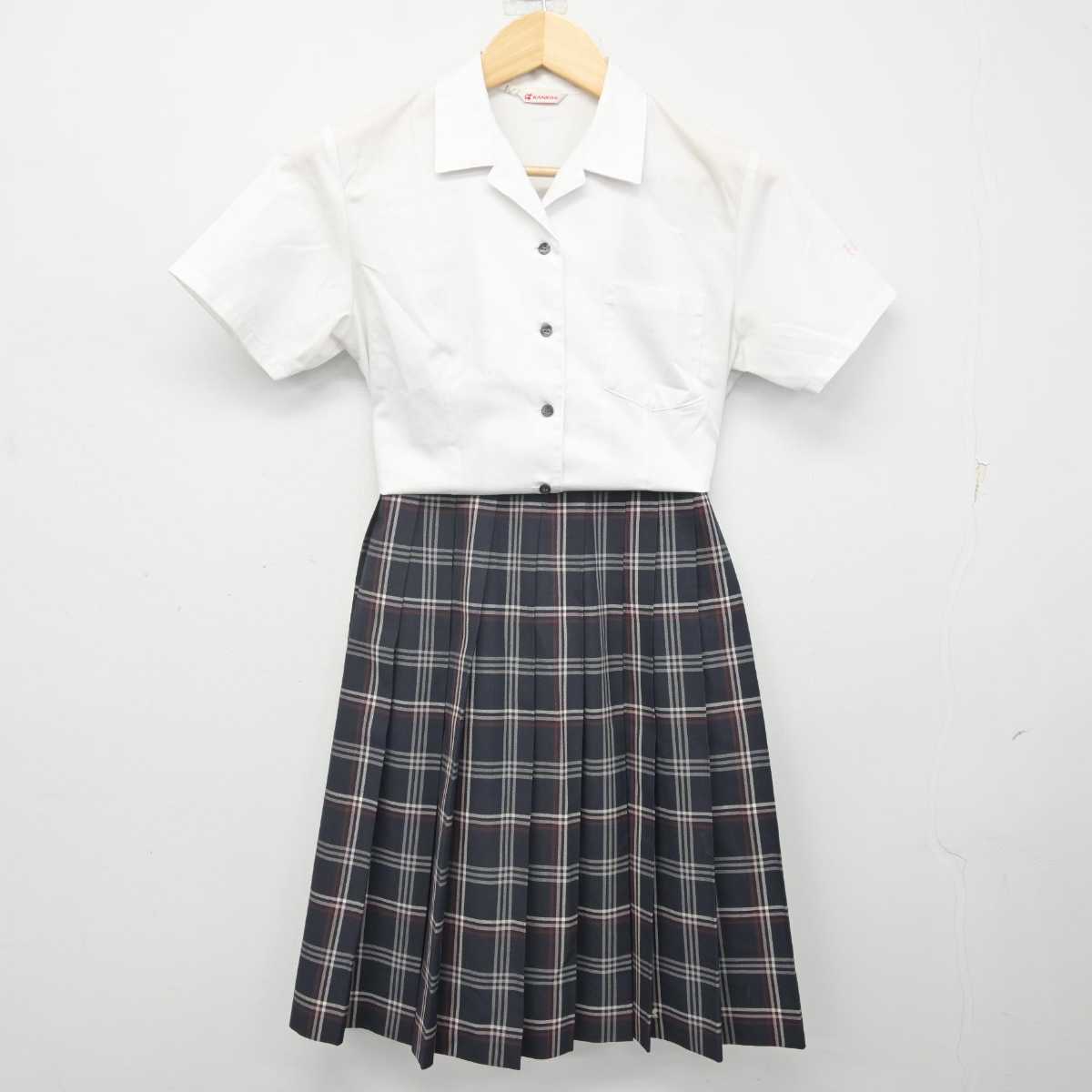 【中古】山形県 萩野学園 女子制服 2点 (シャツ・スカート) sf071327