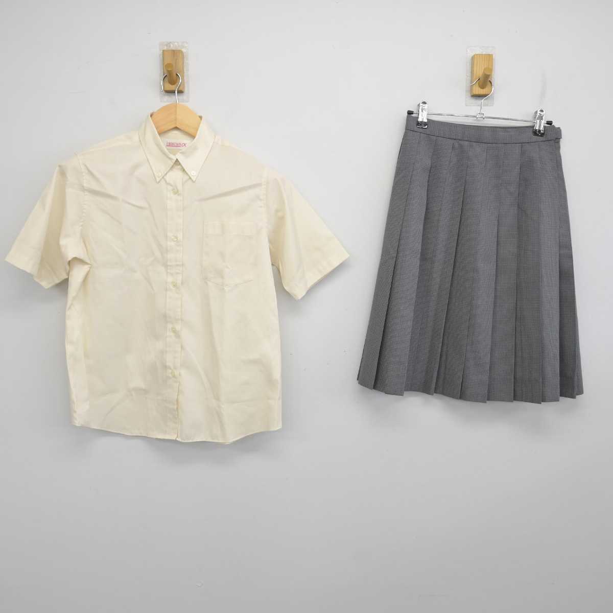 【中古】富山県 富山第一高等学校 女子制服 2点 (シャツ・スカート) sf071469