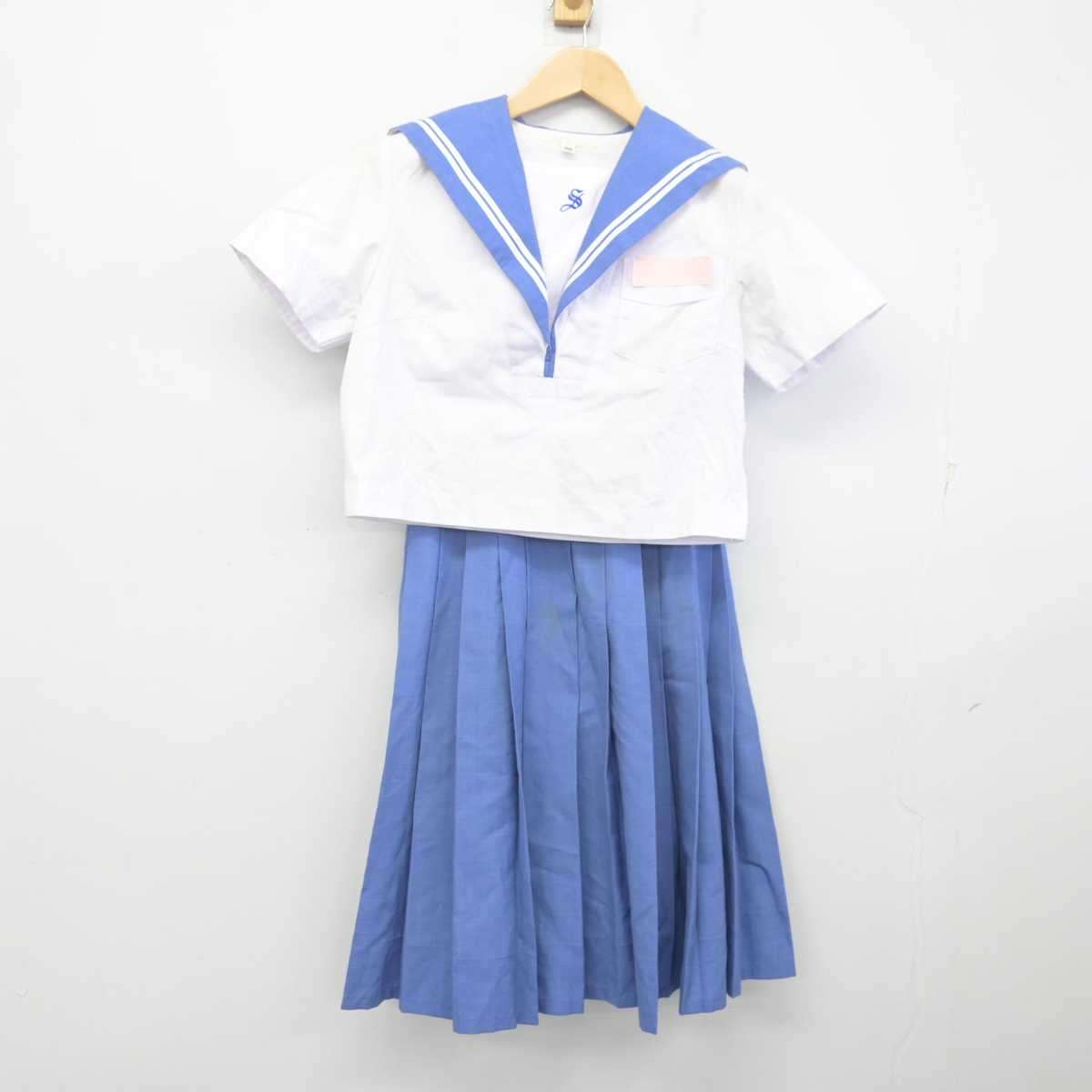 【中古】福岡県 新宮中学校 女子制服 2点 (セーラー服・スカート) sf071536