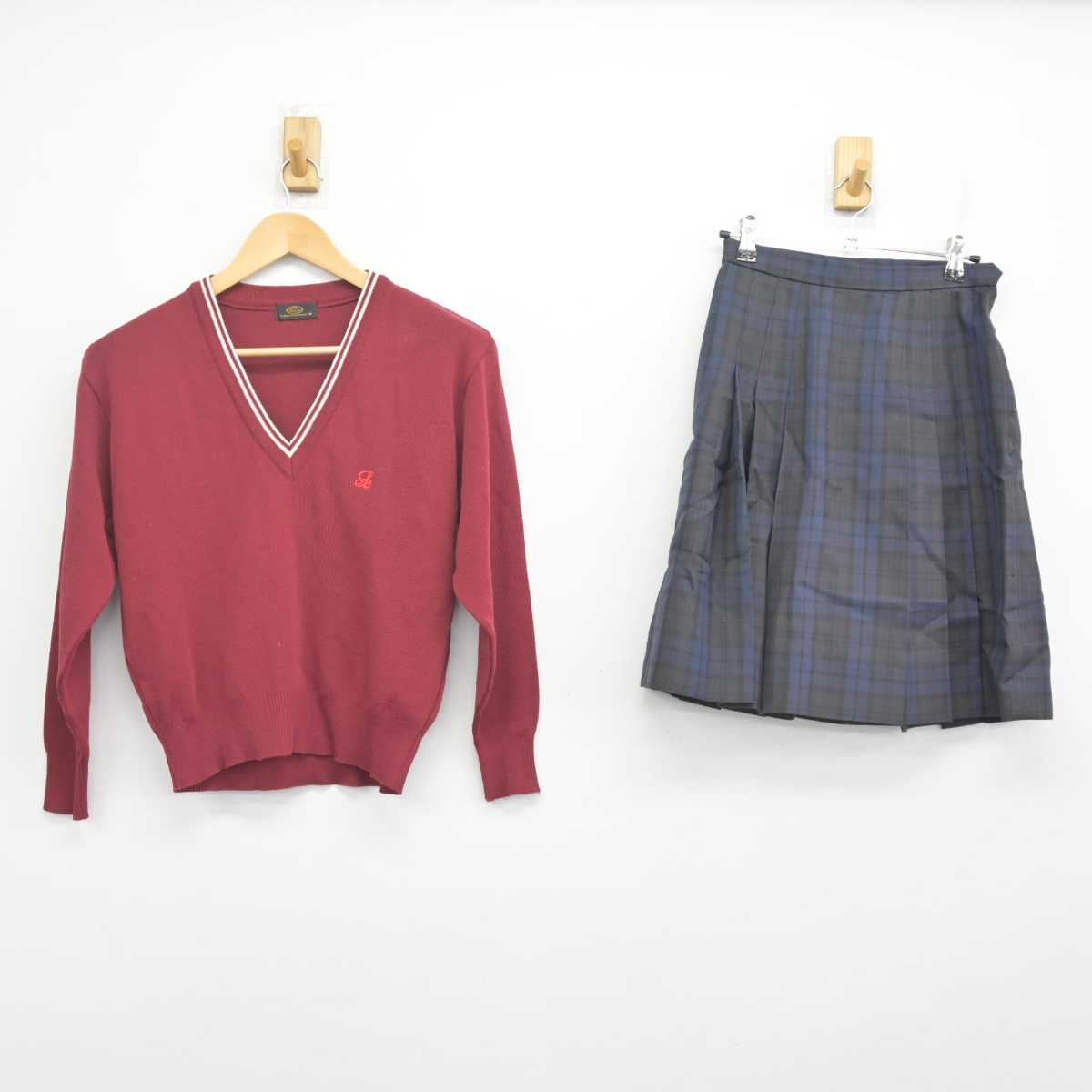 【中古】岐阜県 済美高等学校 女子制服 2点 (ニット・スカート) sf071663