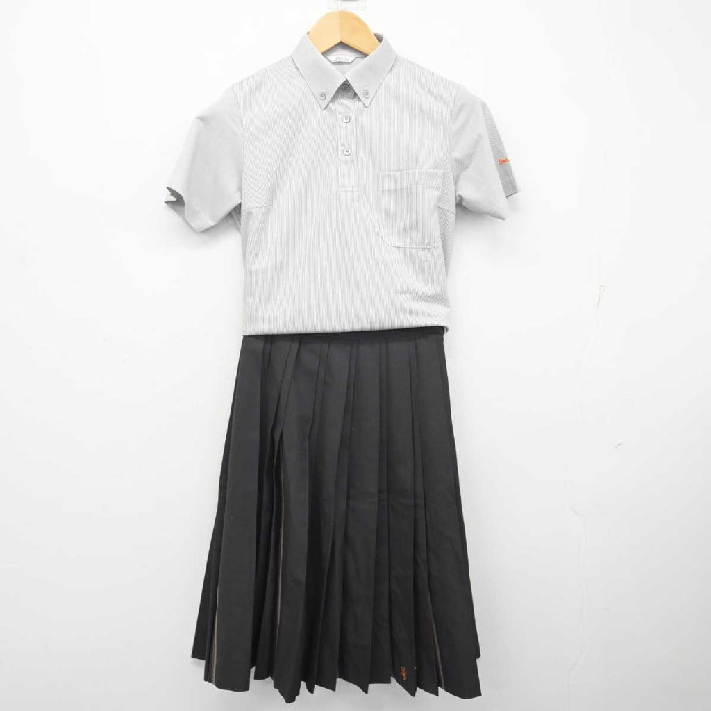 中古】広島県 崇徳高等学校 女子制服 2点 (シャツ・スカート 中古】広島県 崇徳高等学校 女子制服 2点 (シャツ・スカート
