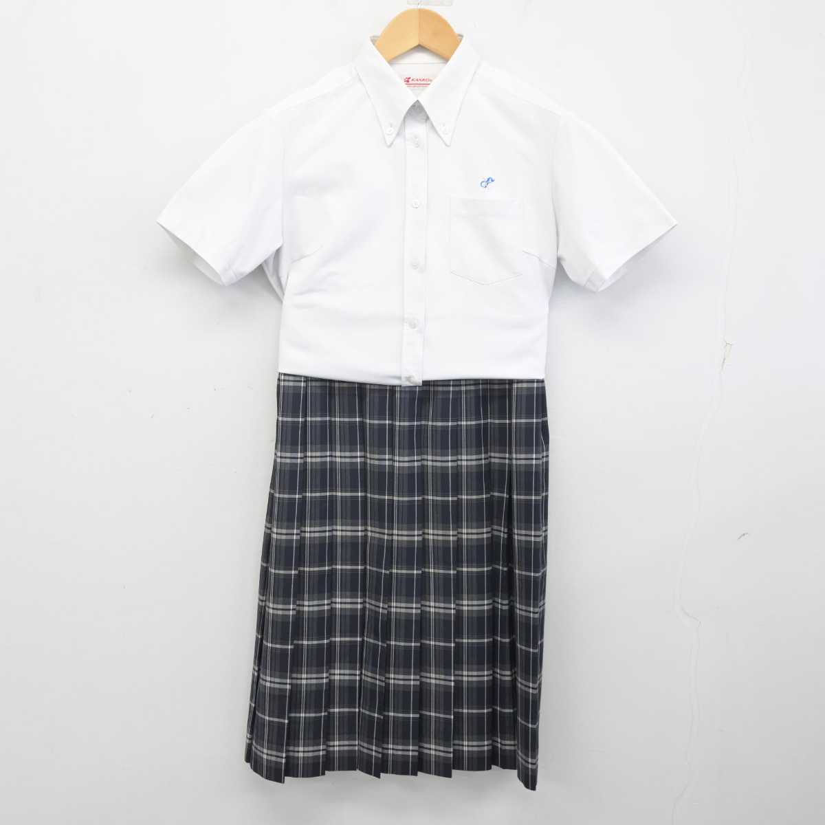 【中古】福岡県 輝翔館中等教育学校 女子制服 4点 (シャツ・シャツ・スカート) sf071870