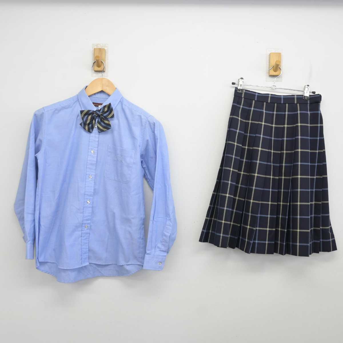 【中古】群馬県 高崎商科大学附属高等学校 女子制服 6点 (ブレザー・シャツ・スカート) sf071891