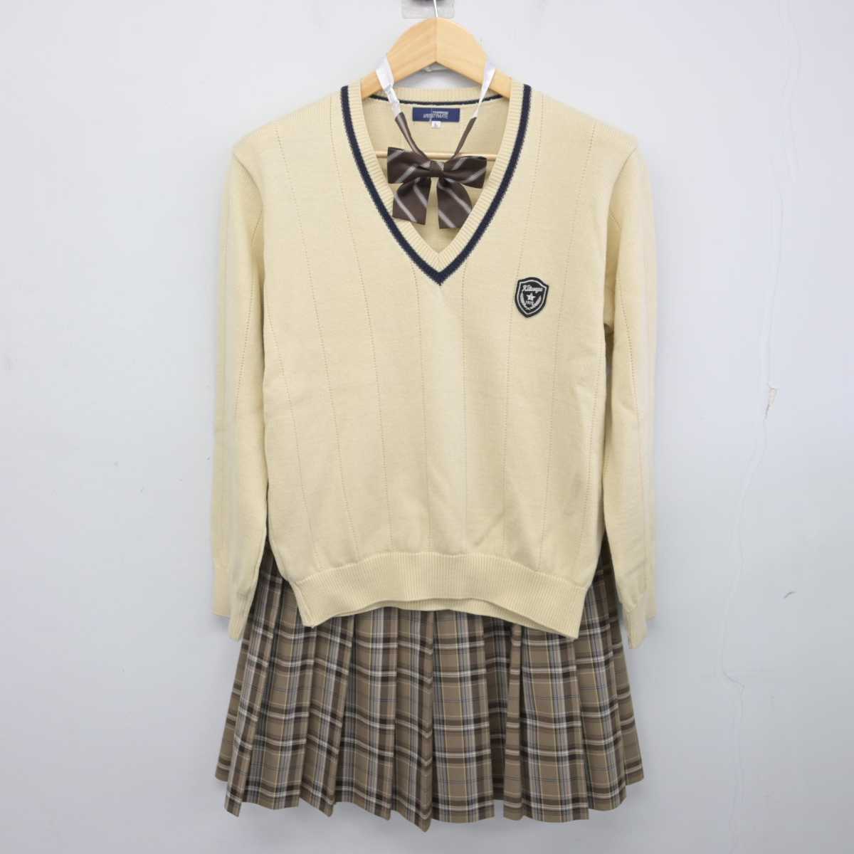 【中古】京都府 北嵯峨高等学校 女子制服 3点 (ニット・スカート) sf071942