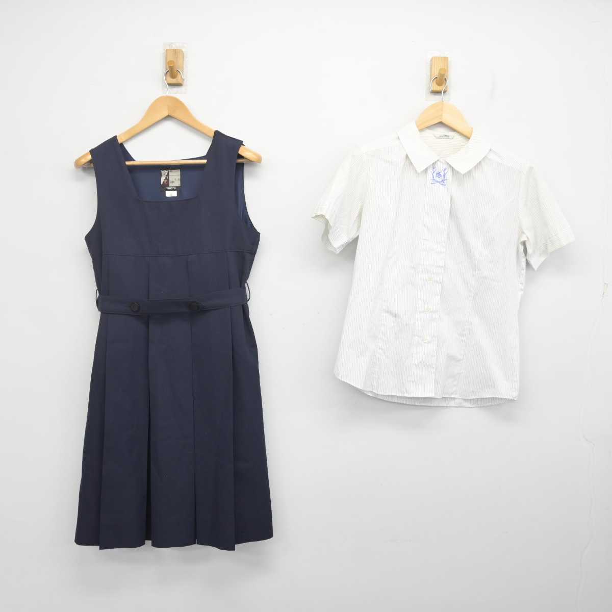 【中古】長野県 長野清泉女学院中学･高等学校 女子制服 3点 (シャツ・ジャンパースカート) sf072071