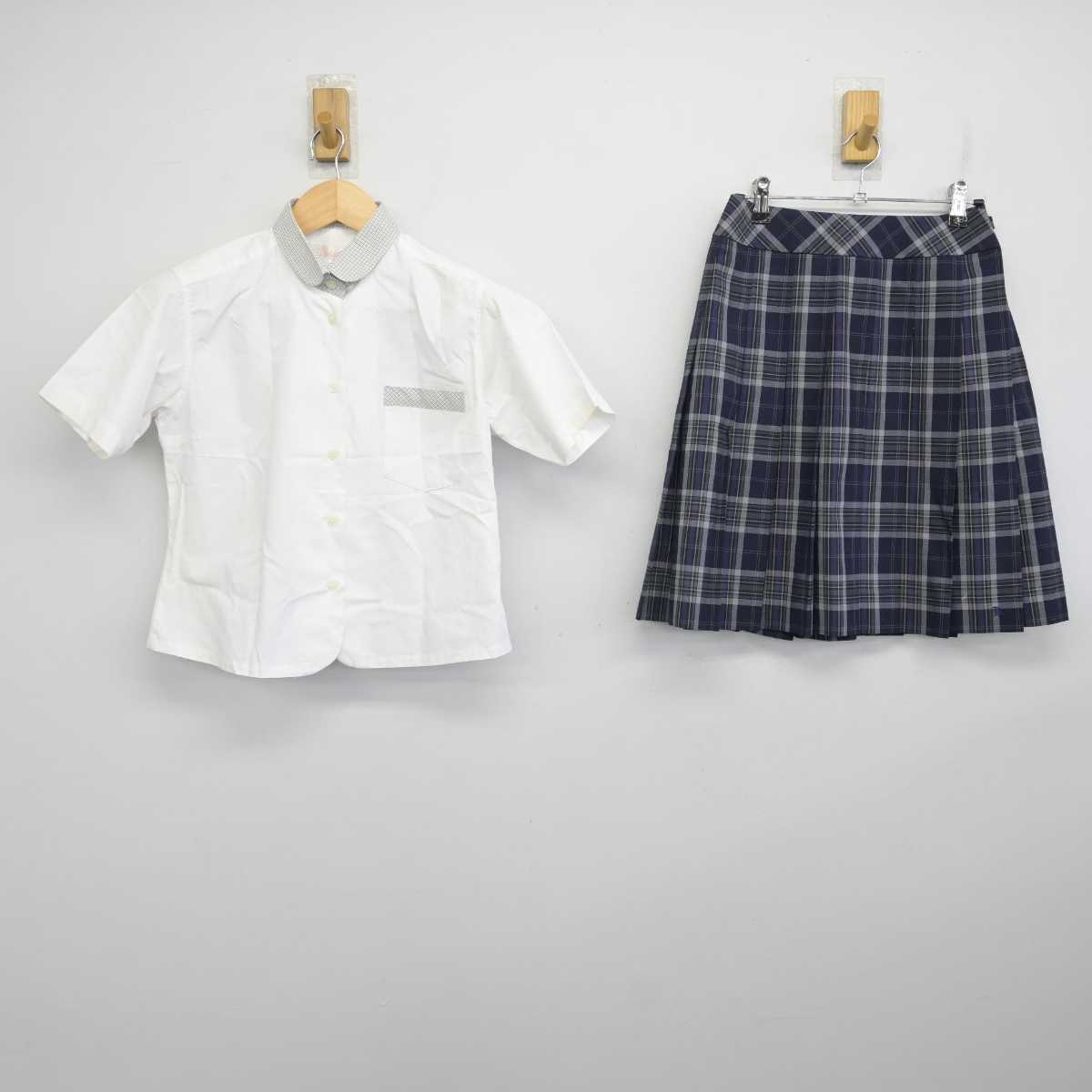 【中古】三重県 亀山高等学校 女子制服 2点 (シャツ・スカート) sf072104